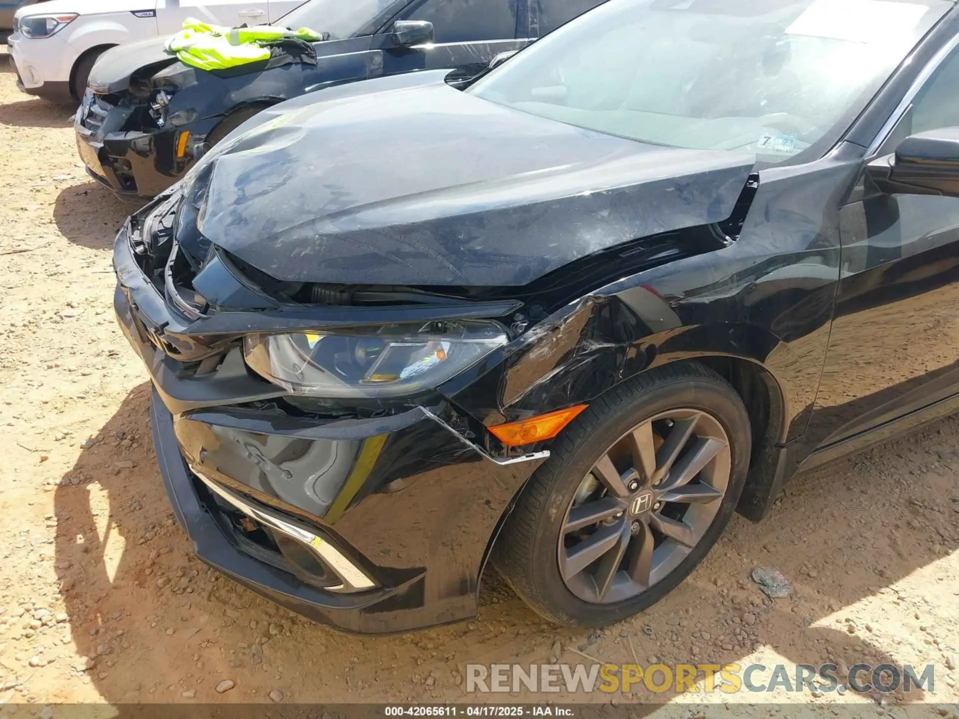 6 Фотография поврежденного автомобиля 19XFC1F32LE014759 HONDA CIVIC 2020