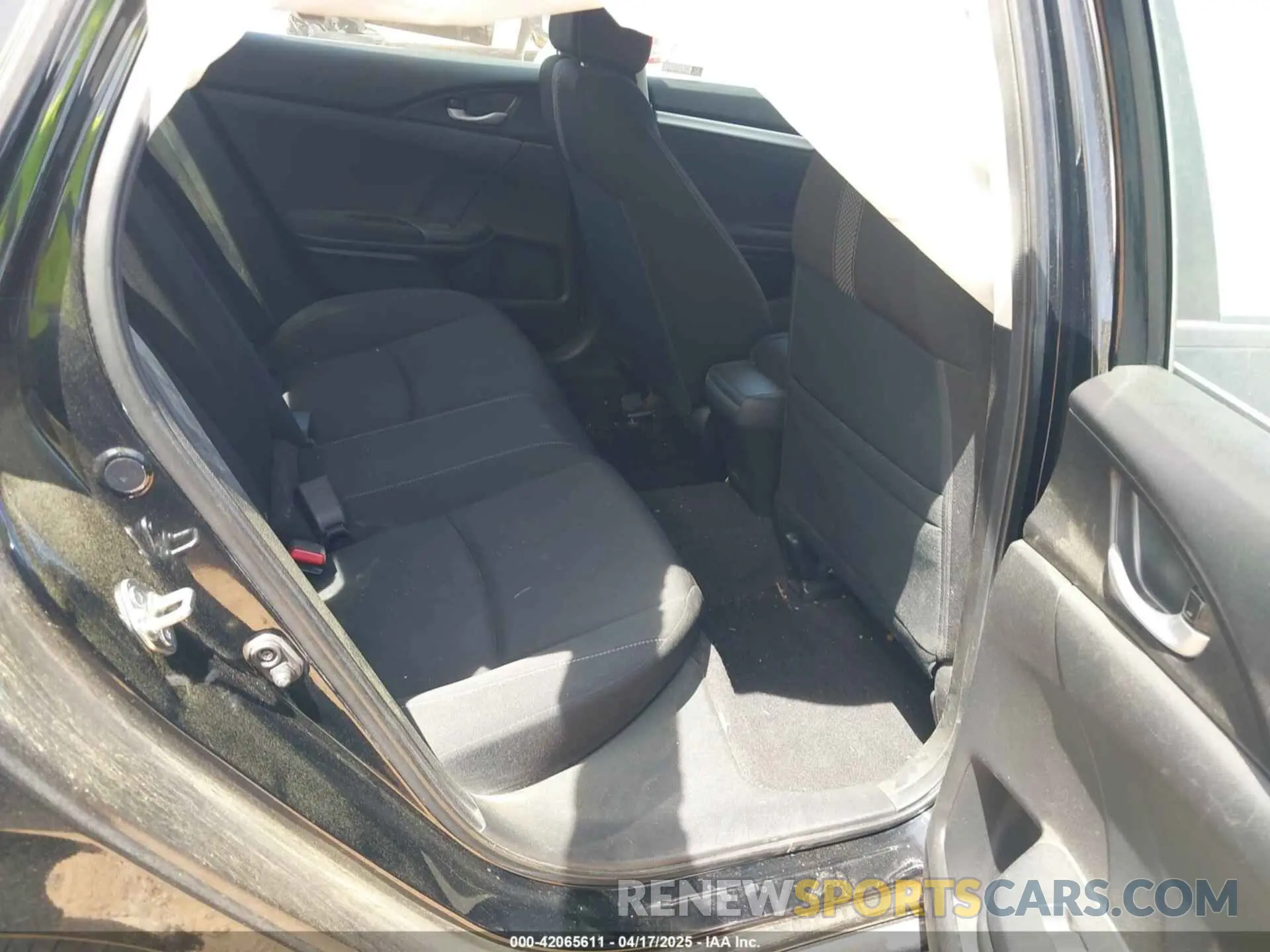 8 Фотография поврежденного автомобиля 19XFC1F32LE014759 HONDA CIVIC 2020