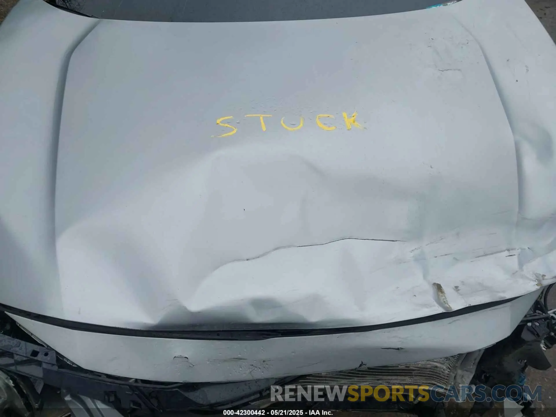 10 Photograph of a damaged car 19XFC1F32LE211009 HONDA CIVIC 2020