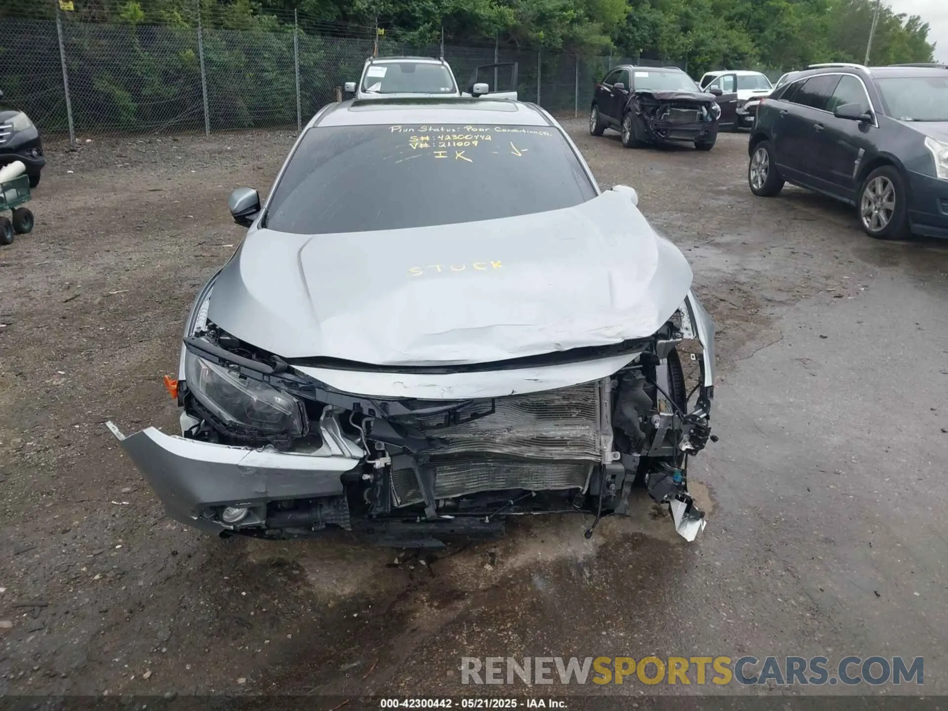 12 Photograph of a damaged car 19XFC1F32LE211009 HONDA CIVIC 2020