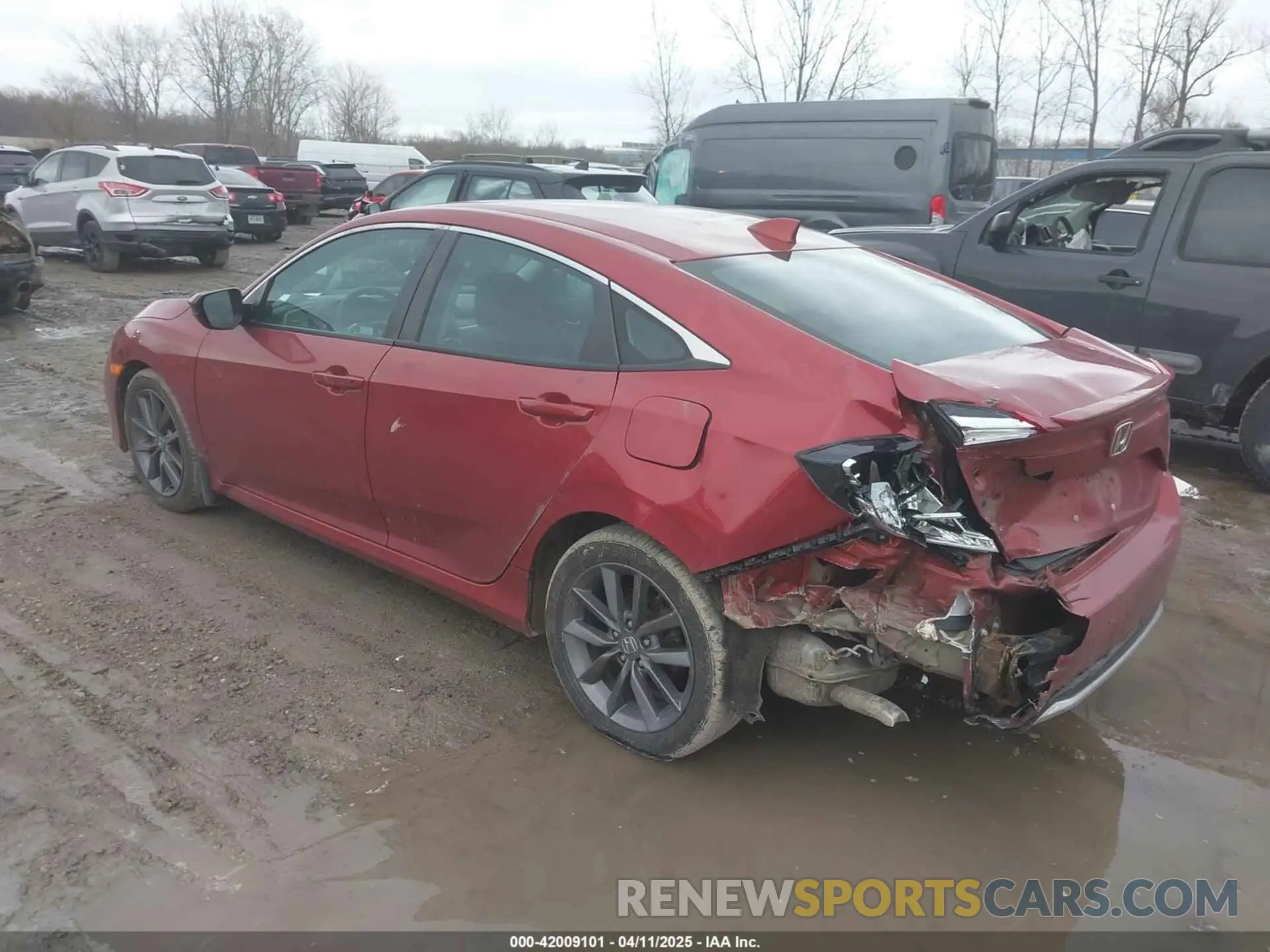3 Фотография поврежденного автомобиля 19XFC1F32LE217148 HONDA CIVIC 2020