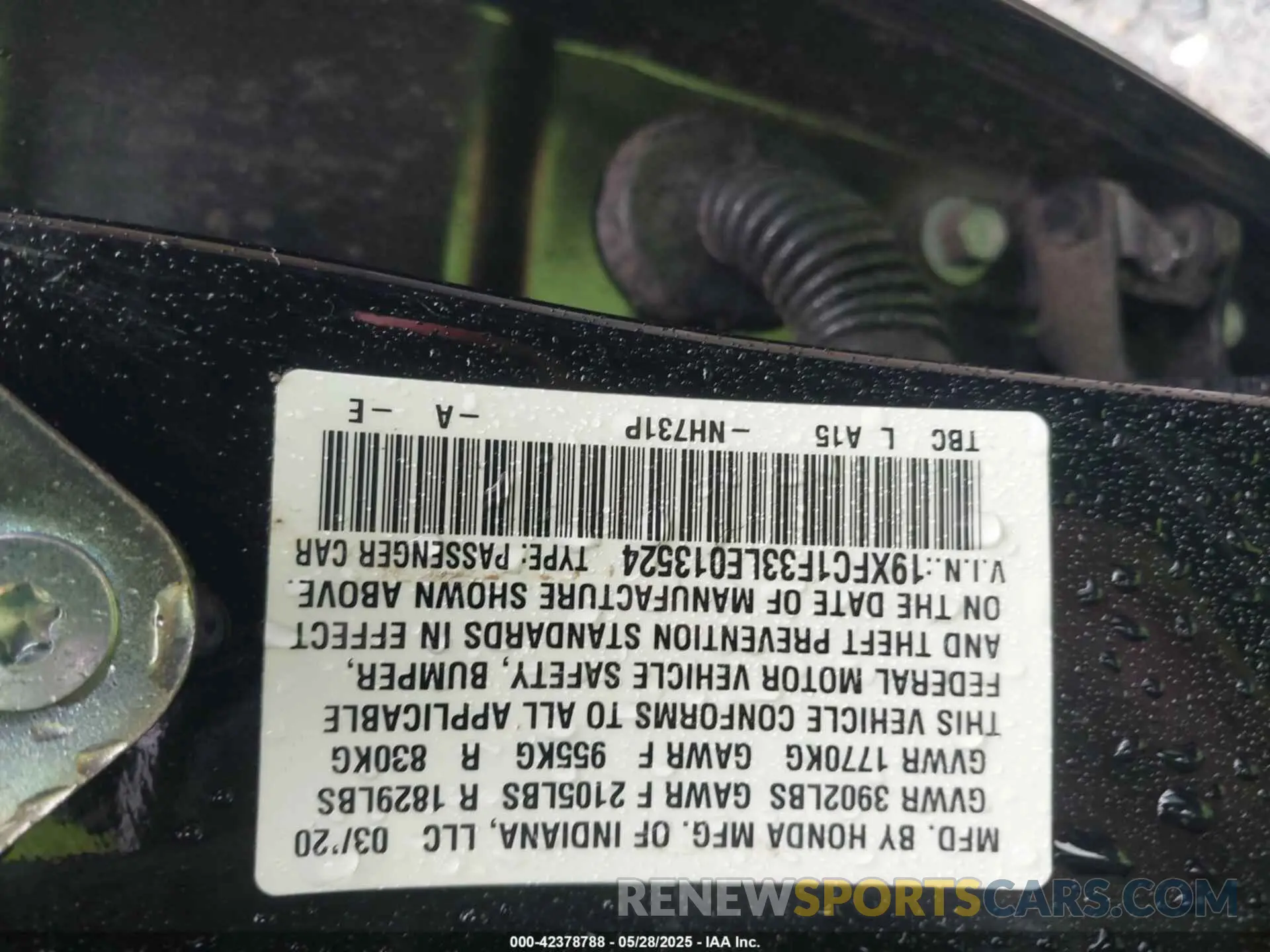 9 Photograph of a damaged car 19XFC1F33LE013524 HONDA CIVIC 2020