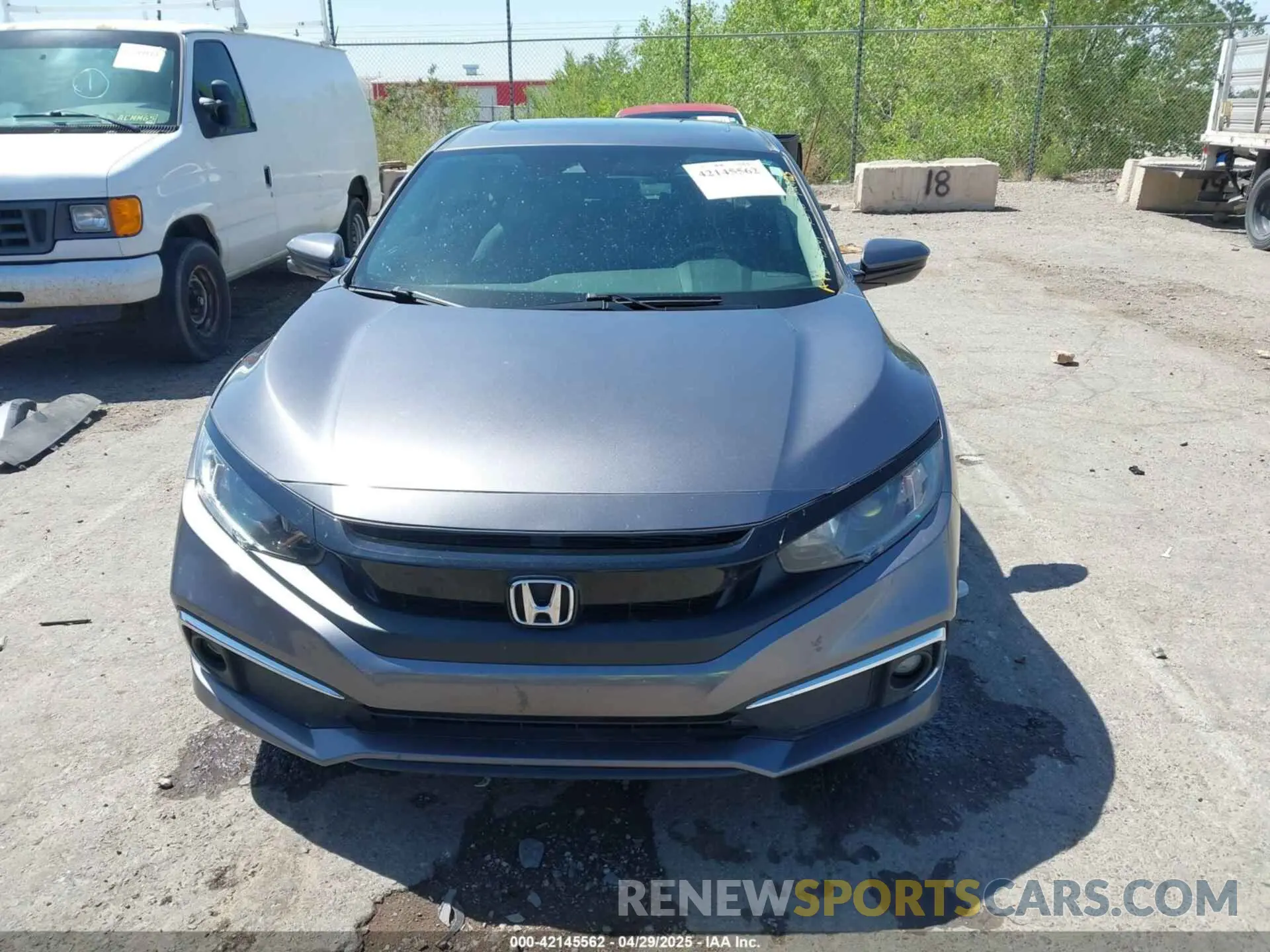 13 Photograph of a damaged car 19XFC1F34LE002404 HONDA CIVIC 2020