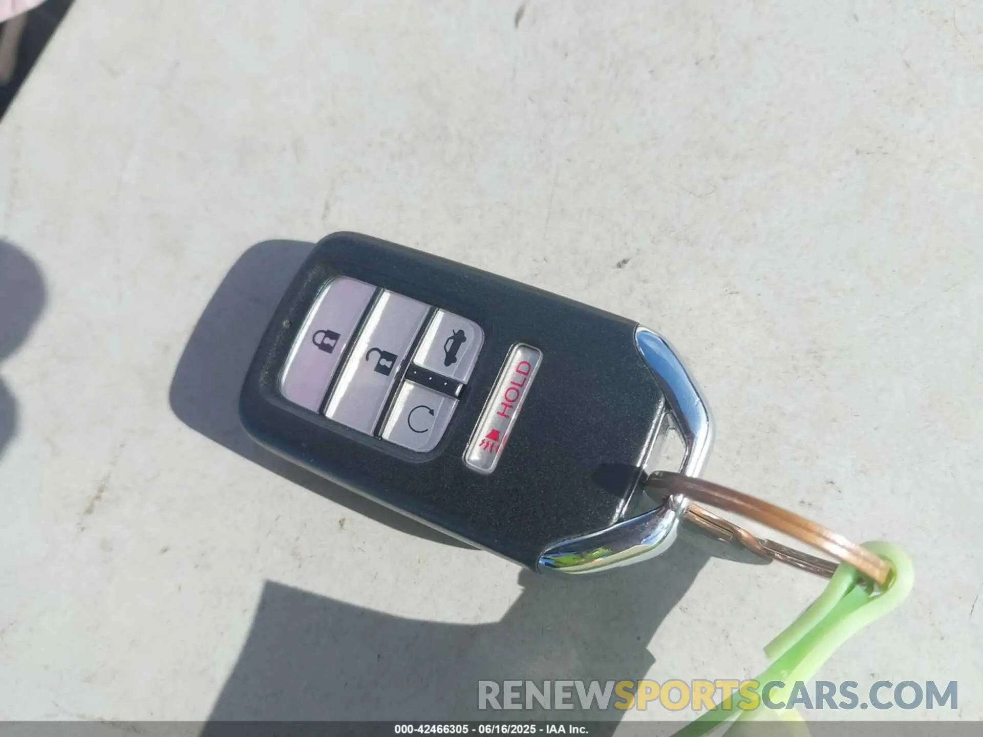 11 Photograph of a damaged car 19XFC1F34LE008249 HONDA CIVIC 2020