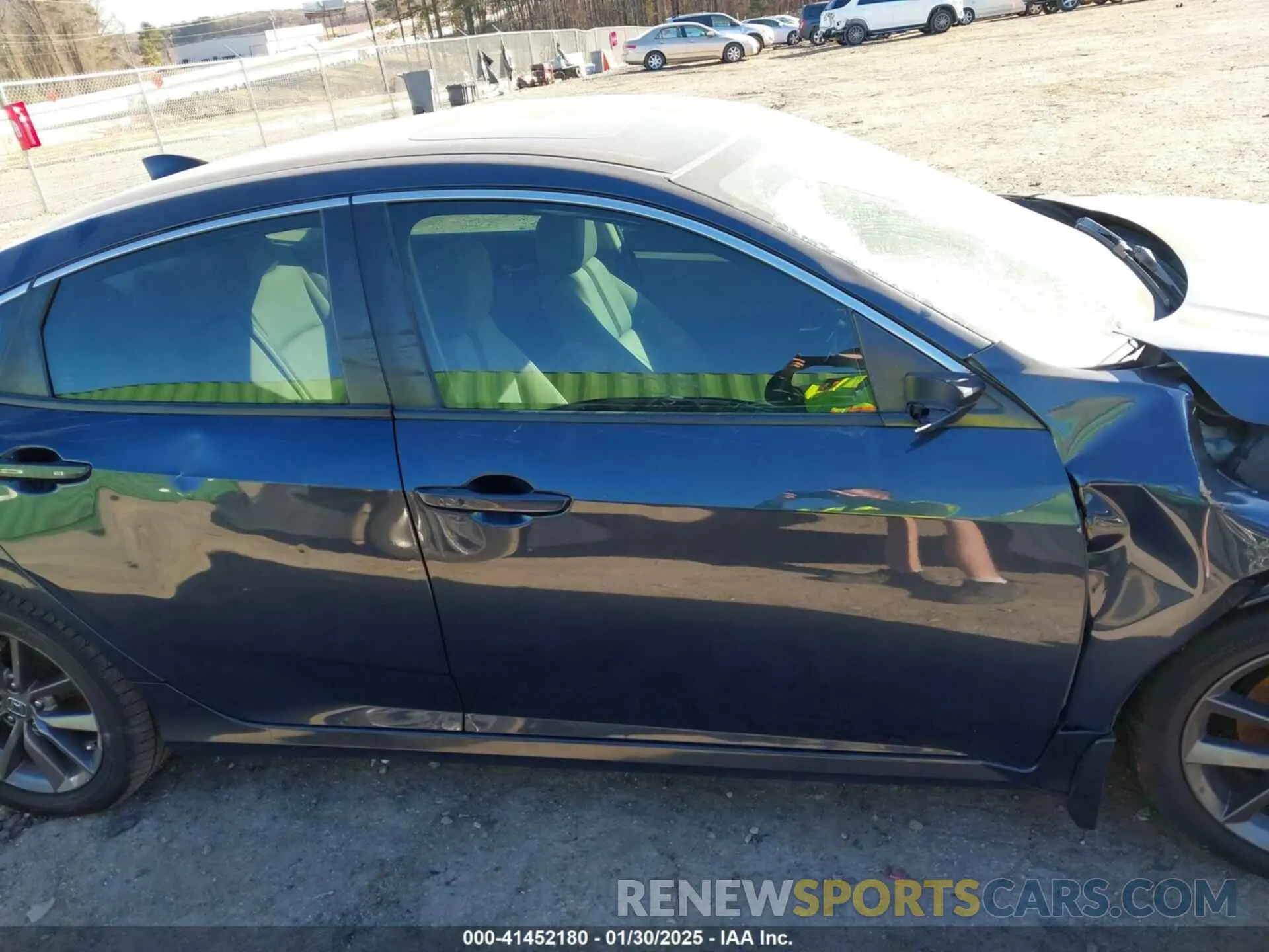 12 Фотография поврежденного автомобиля 19XFC1F34LE013452 HONDA CIVIC 2020
