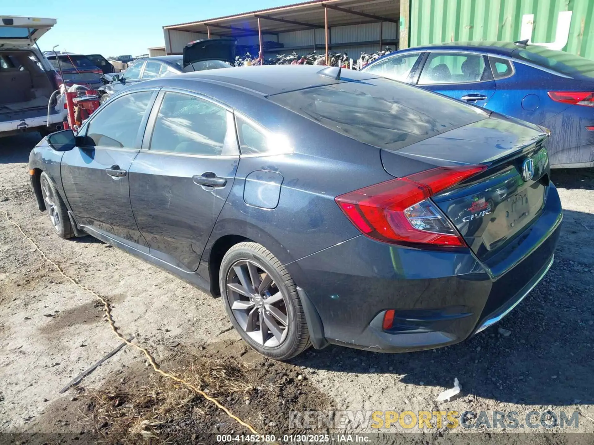 3 Фотография поврежденного автомобиля 19XFC1F34LE013452 HONDA CIVIC 2020