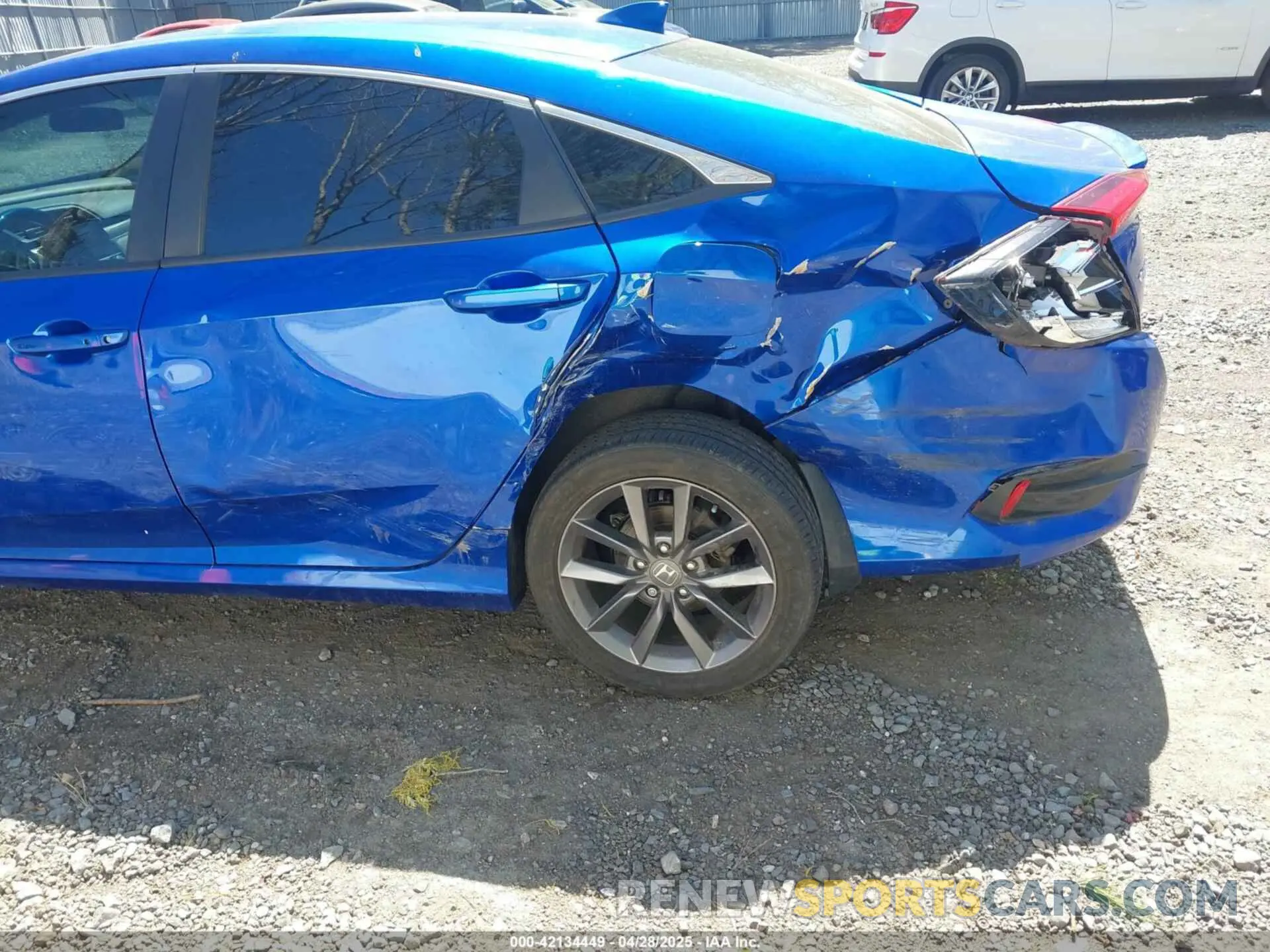 6 Photograph of a damaged car 19XFC1F34LE205535 HONDA CIVIC 2020