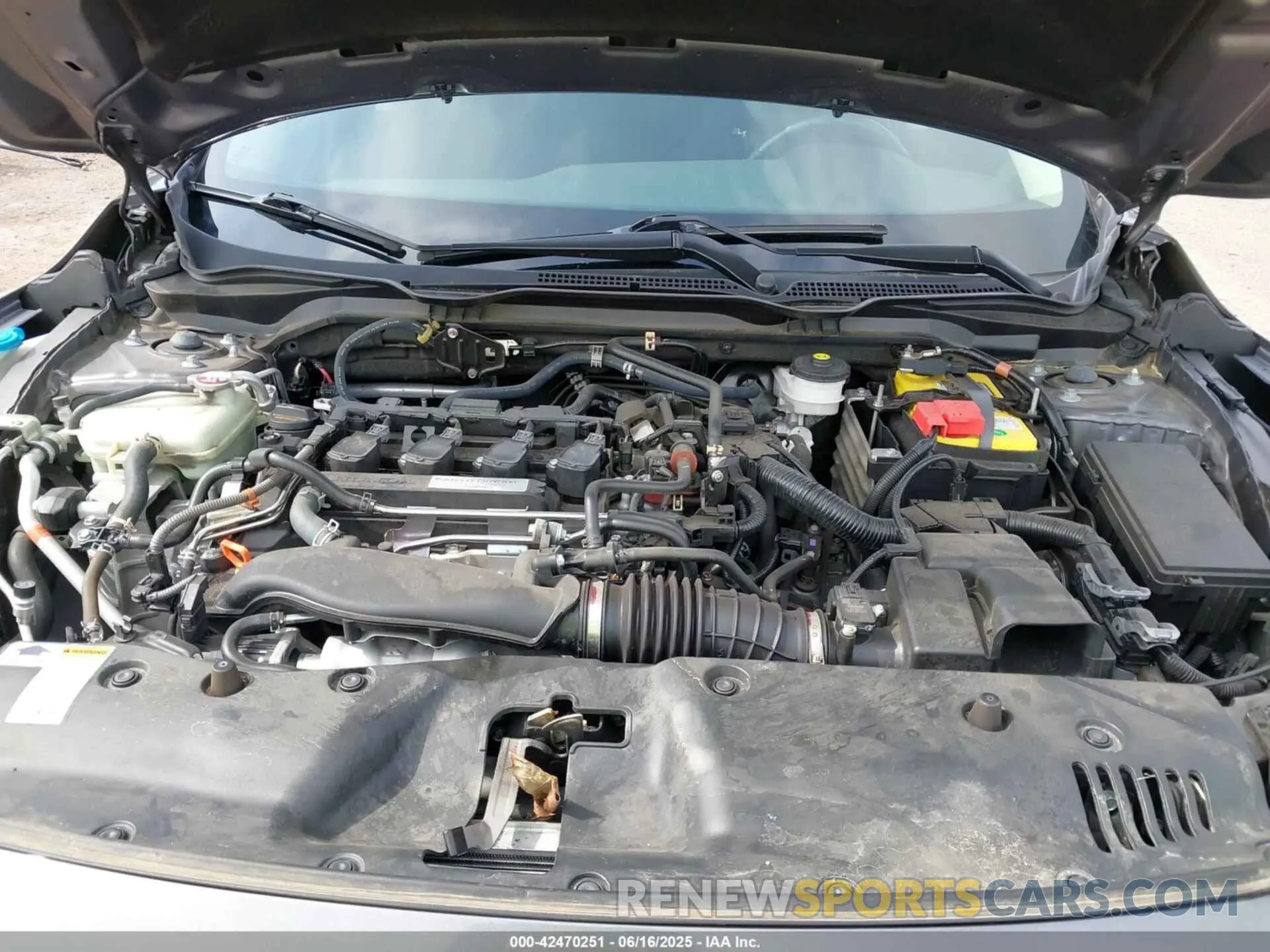 10 Photograph of a damaged car 19XFC1F36LE021648 HONDA CIVIC 2020