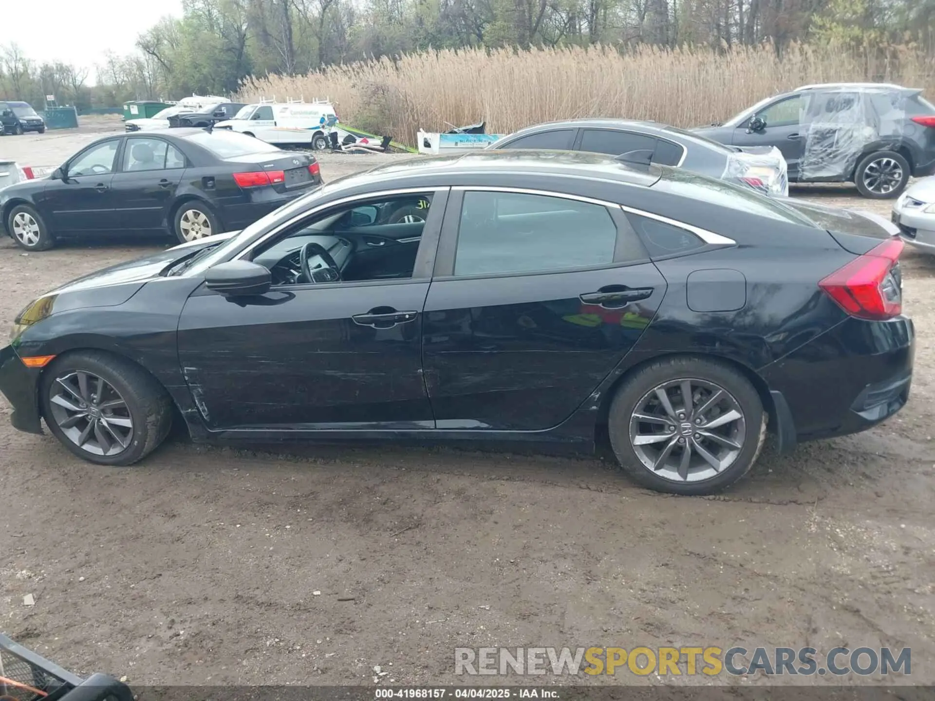 14 Photograph of a damaged car 19XFC1F36LE219033 HONDA CIVIC 2020