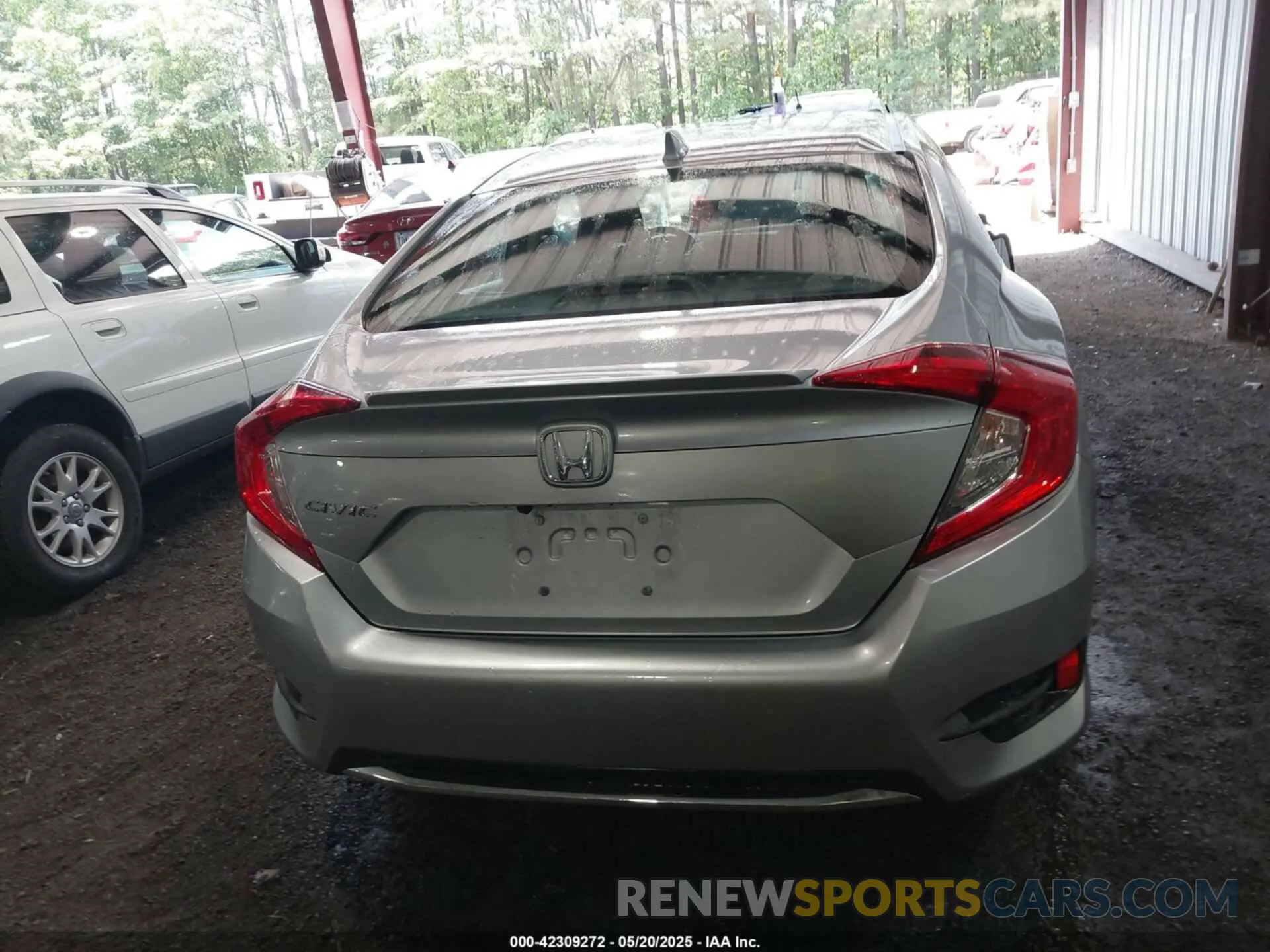 16 Фотография поврежденного автомобиля 19XFC1F37LE024476 HONDA CIVIC 2020