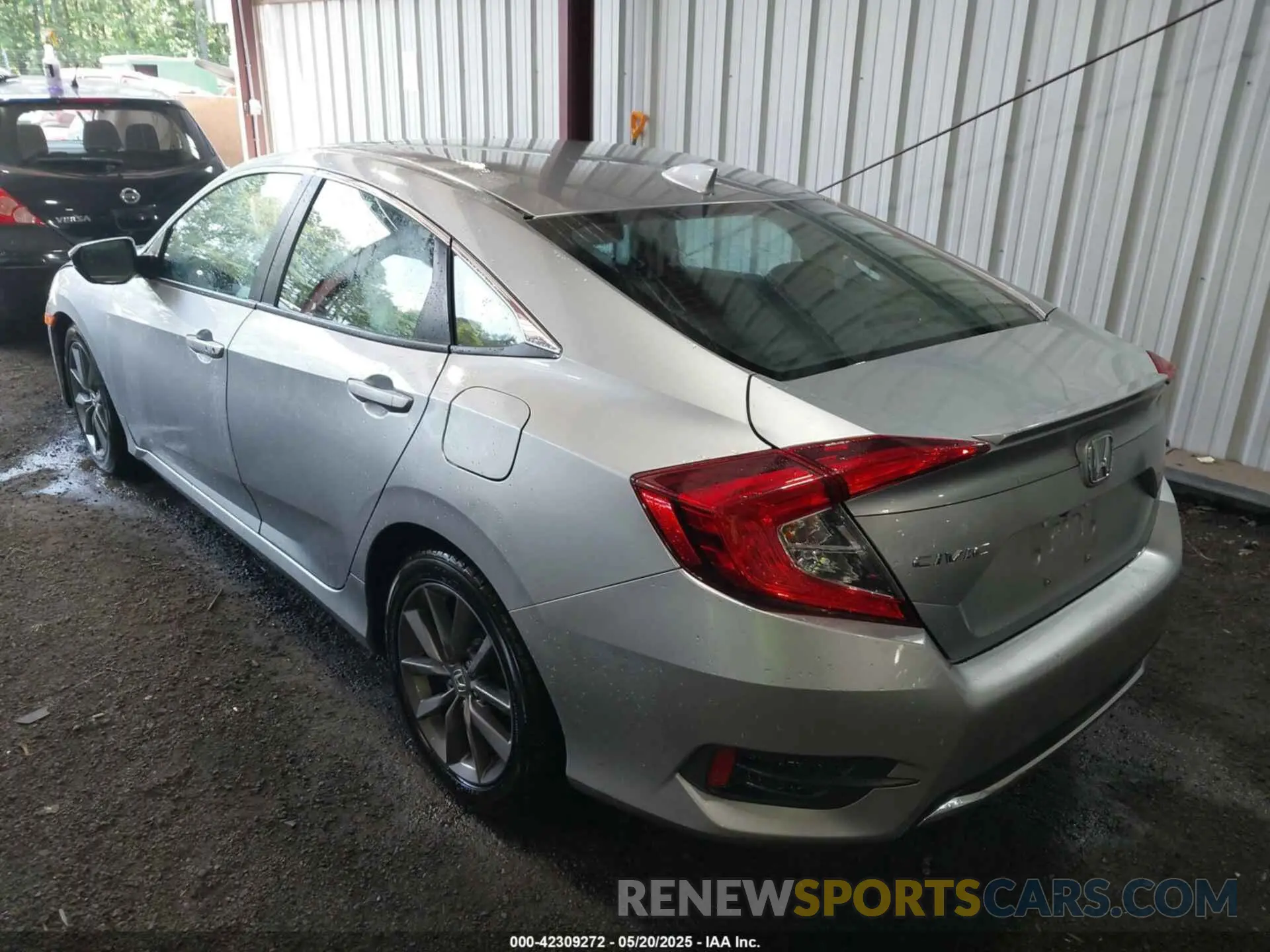 3 Фотография поврежденного автомобиля 19XFC1F37LE024476 HONDA CIVIC 2020
