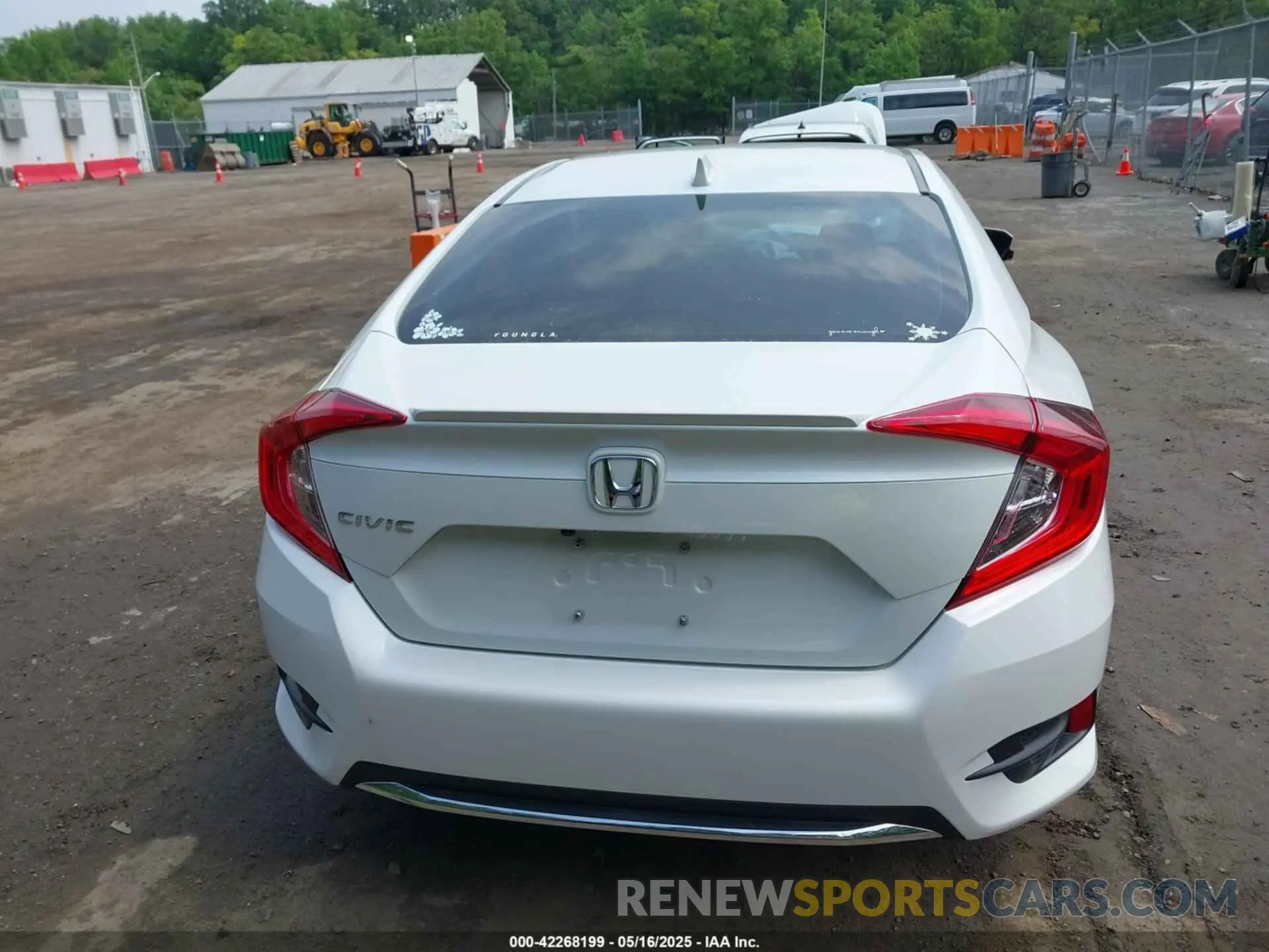 16 Фотография поврежденного автомобиля 19XFC1F37LE211832 HONDA CIVIC 2020