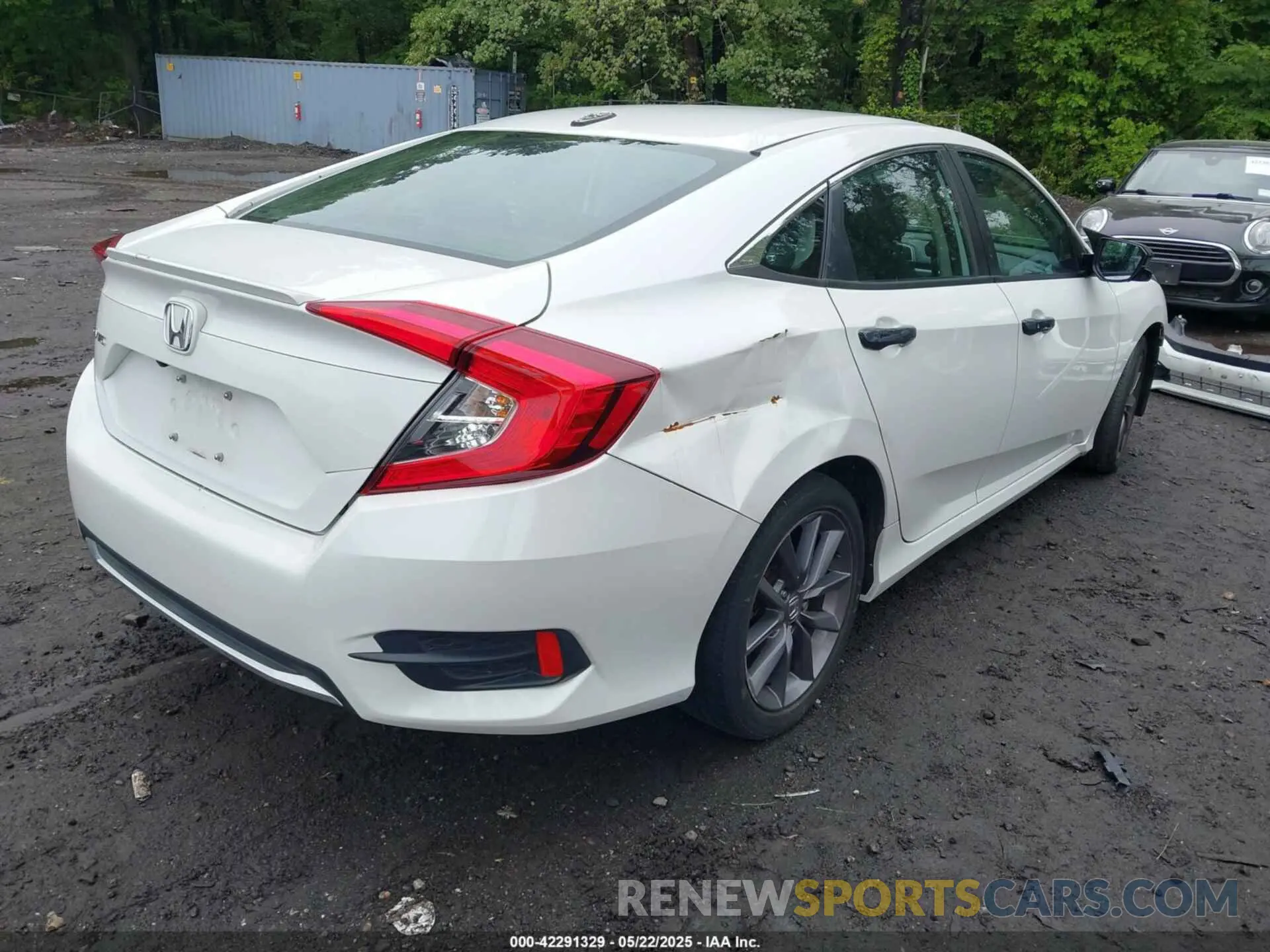 4 Фотография поврежденного автомобиля 19XFC1F37LE218148 HONDA CIVIC 2020
