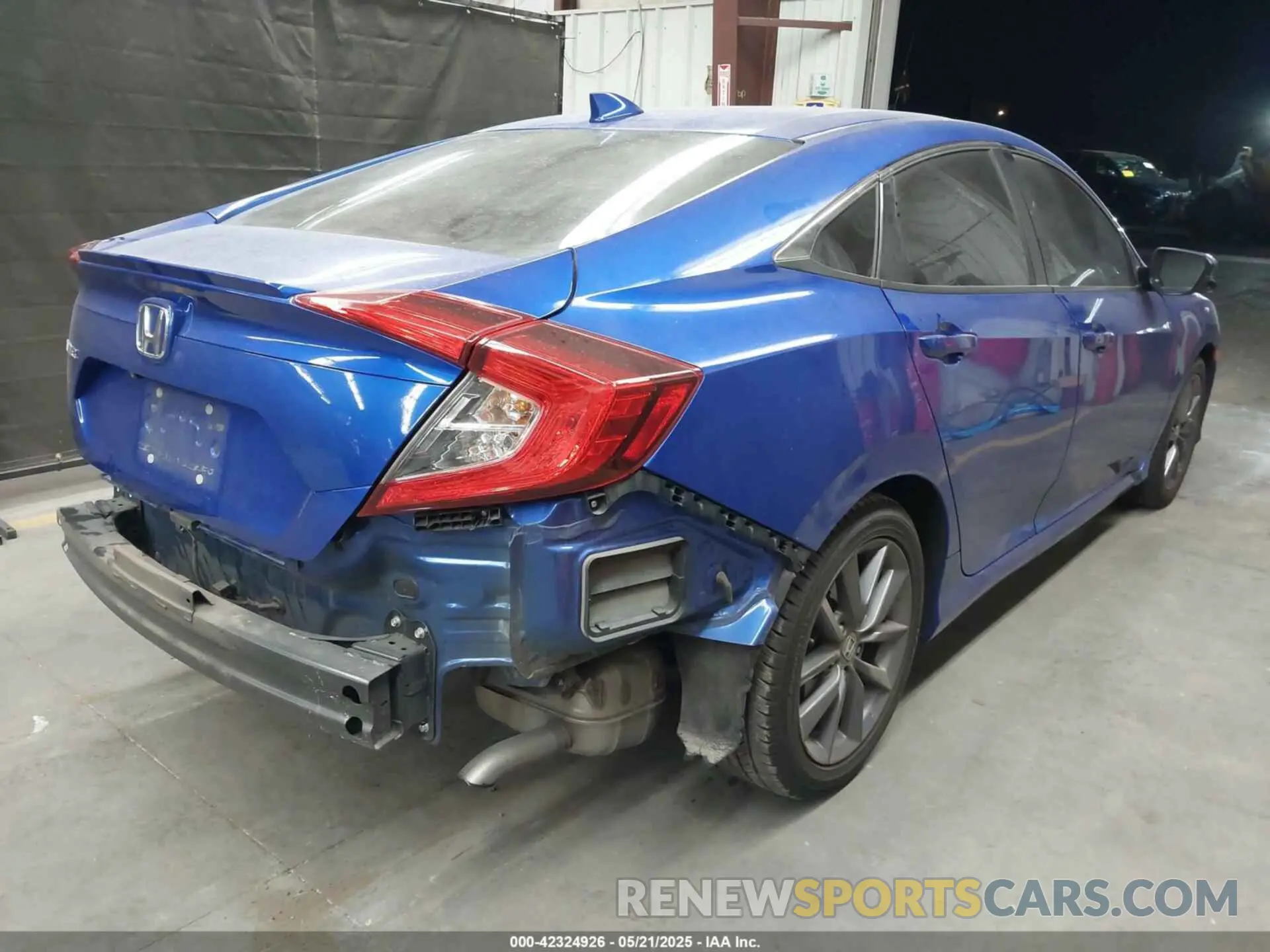 4 Фотография поврежденного автомобиля 19XFC1F38LE201150 HONDA CIVIC 2020