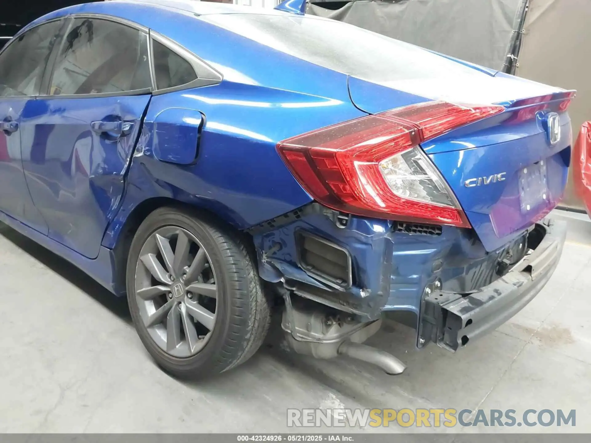 6 Фотография поврежденного автомобиля 19XFC1F38LE201150 HONDA CIVIC 2020
