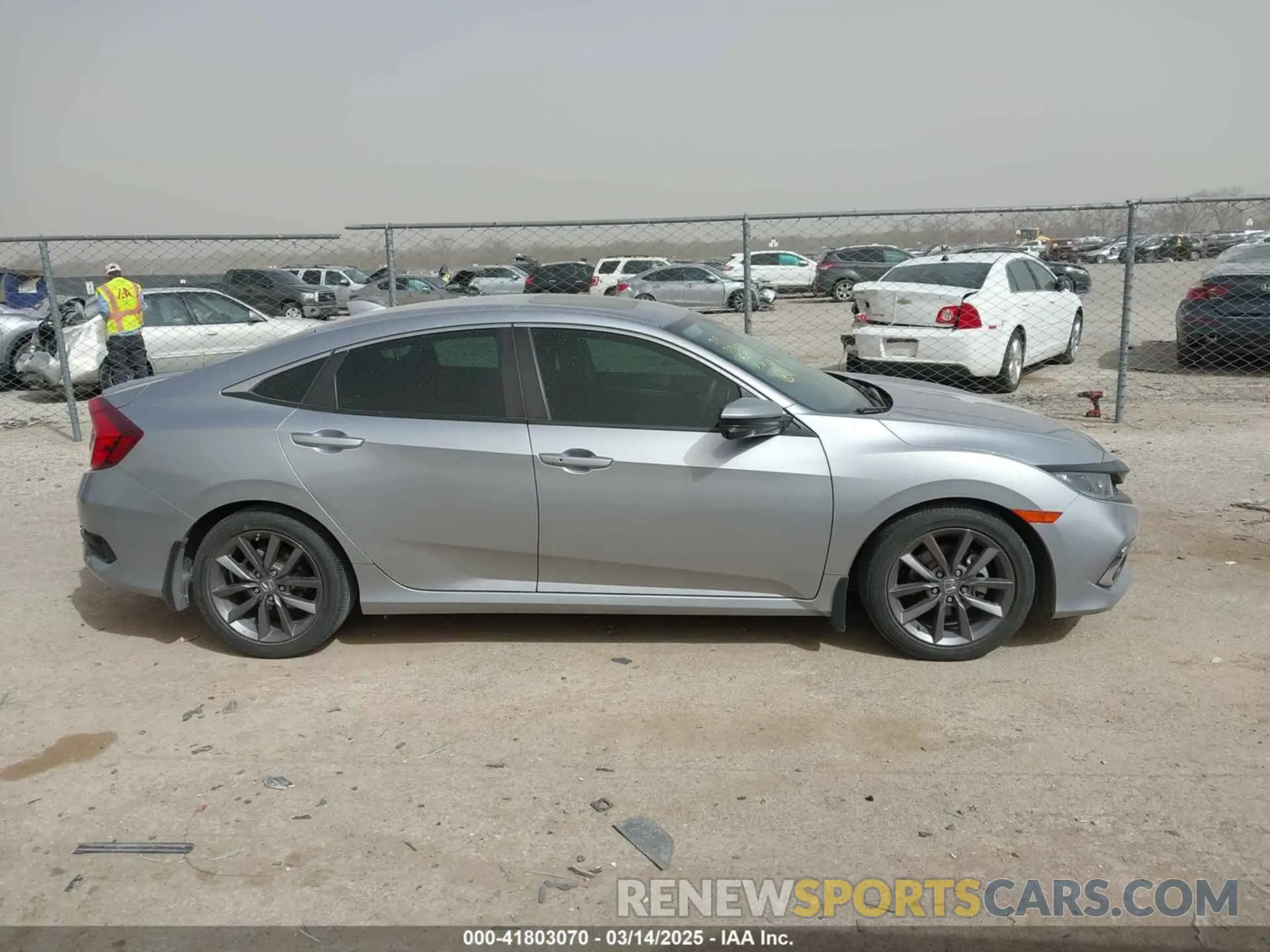 13 Photograph of a damaged car 19XFC1F39LE000129 HONDA CIVIC 2020