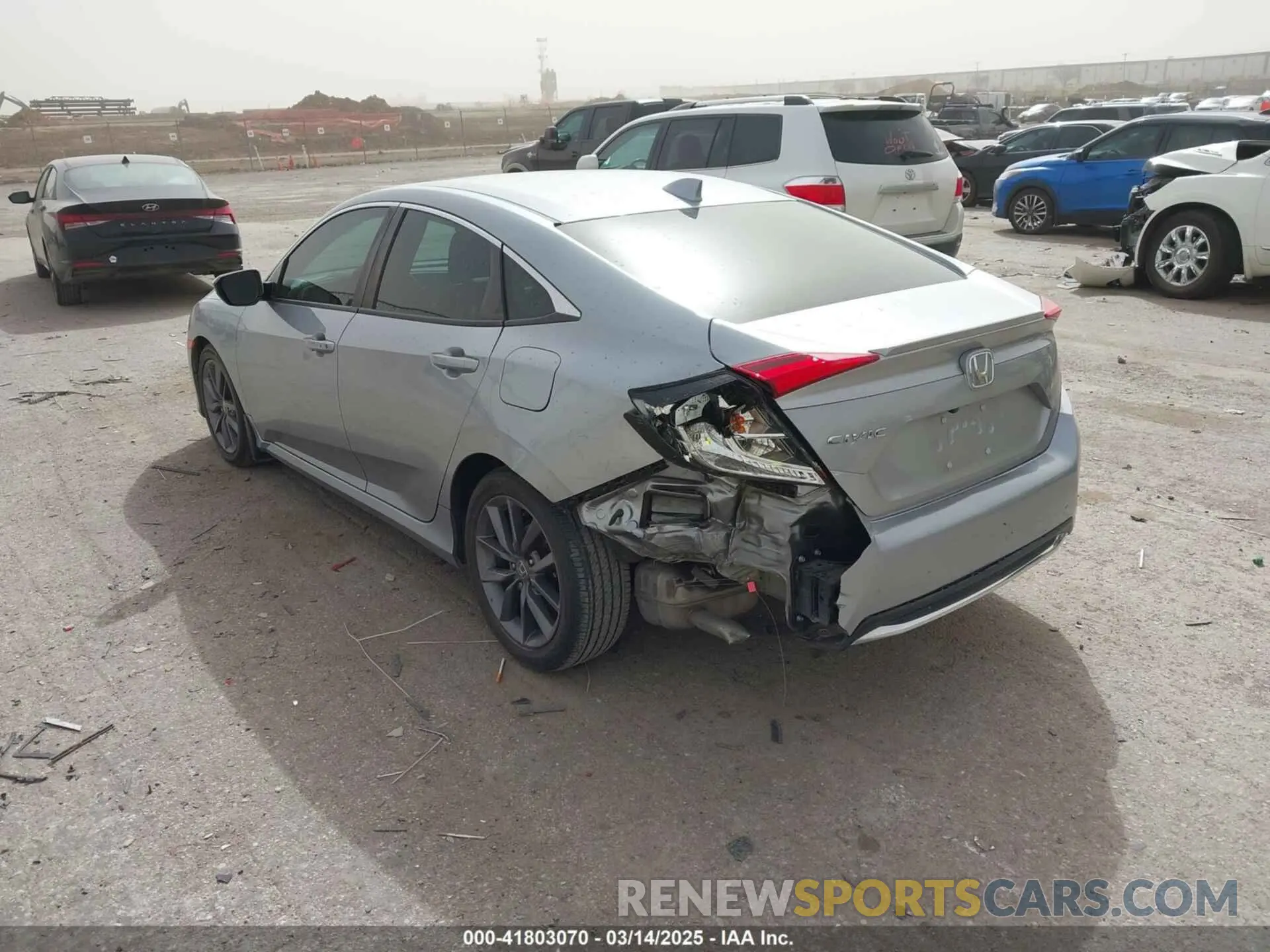 3 Photograph of a damaged car 19XFC1F39LE000129 HONDA CIVIC 2020