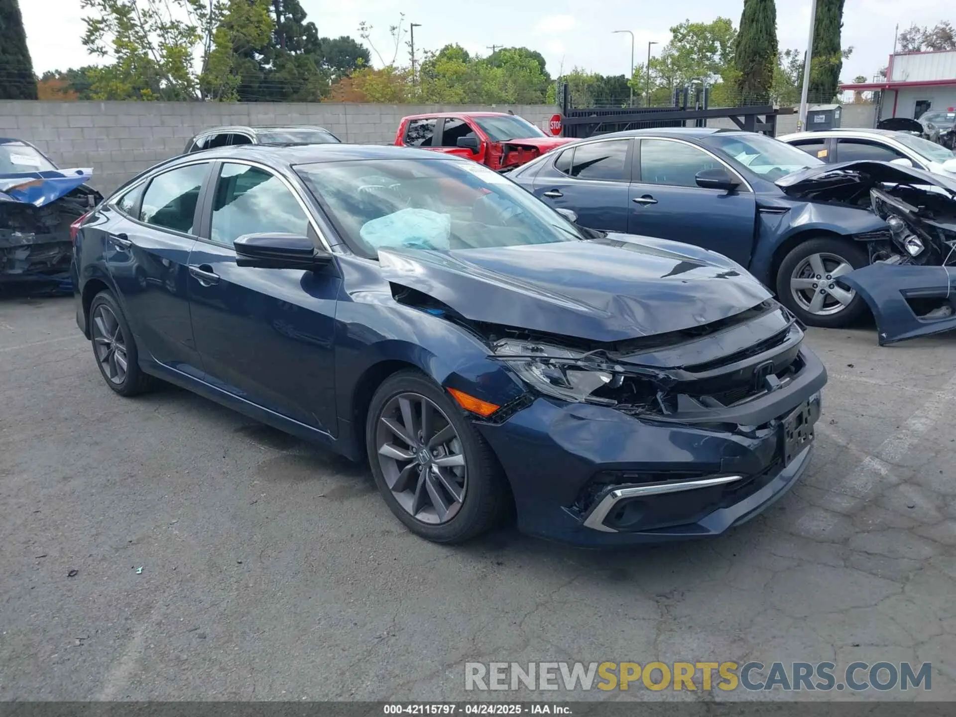 1 Photograph of a damaged car 19XFC1F39LE200458 HONDA CIVIC 2020