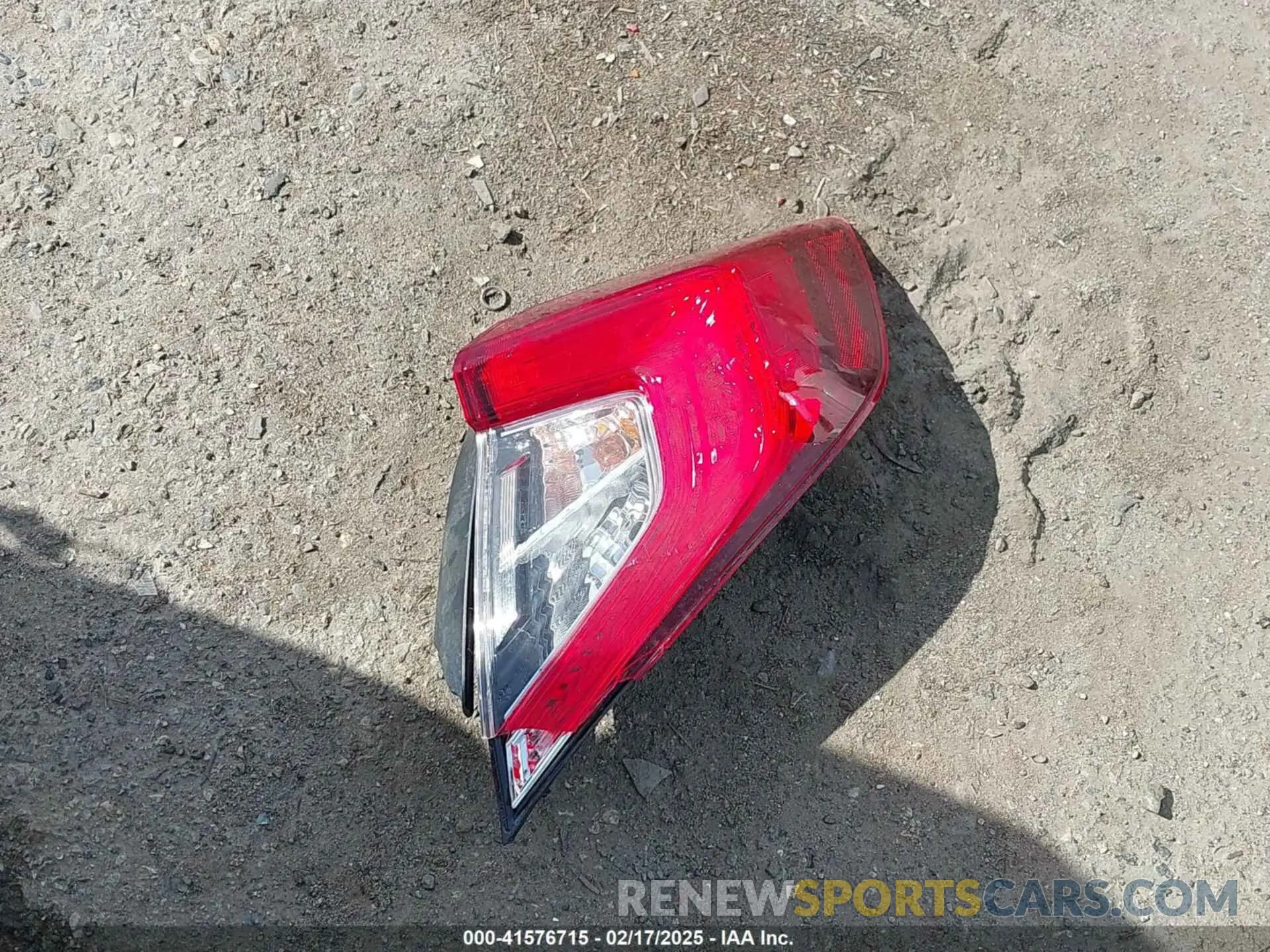 12 Фотография поврежденного автомобиля 19XFC1F39LE218149 HONDA CIVIC 2020
