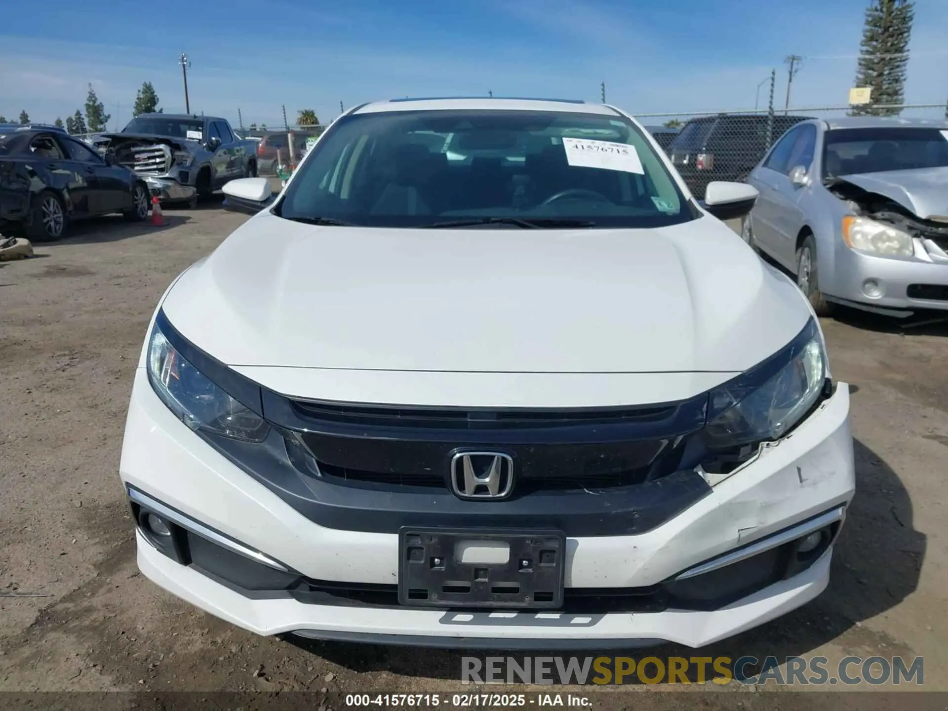 13 Фотография поврежденного автомобиля 19XFC1F39LE218149 HONDA CIVIC 2020