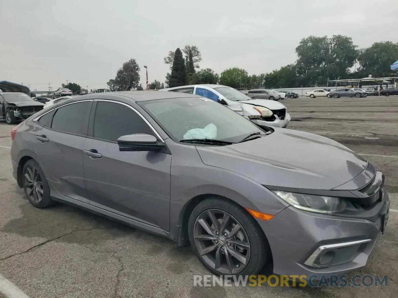 4 Photograph of a damaged car 19XFC1F3XLE205426 HONDA CIVIC 2020