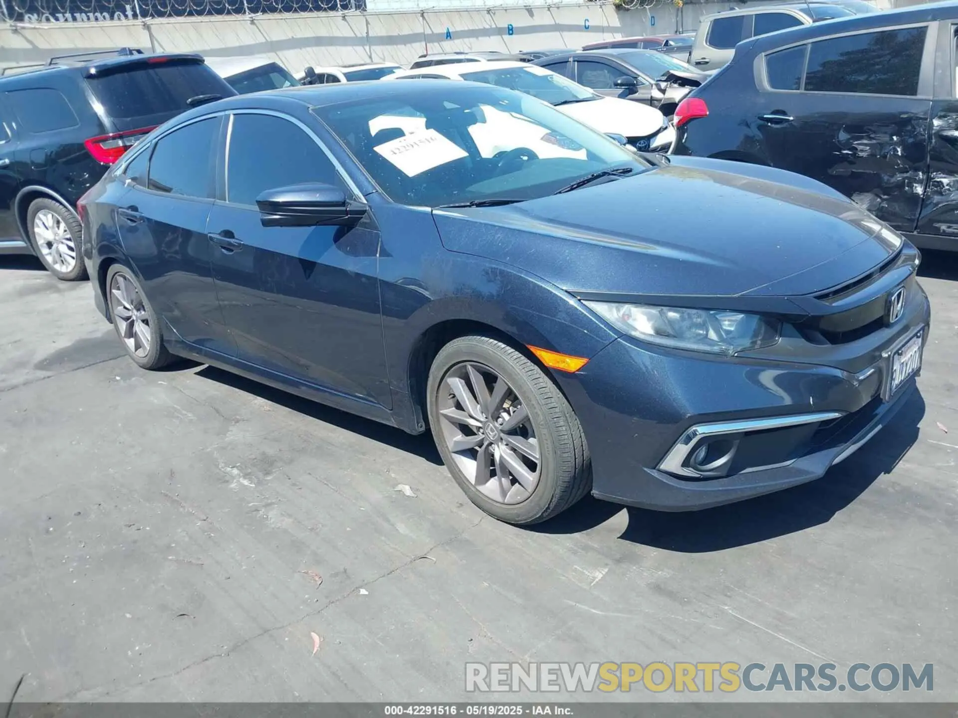 1 Photograph of a damaged car 19XFC1F3XLE212103 HONDA CIVIC 2020