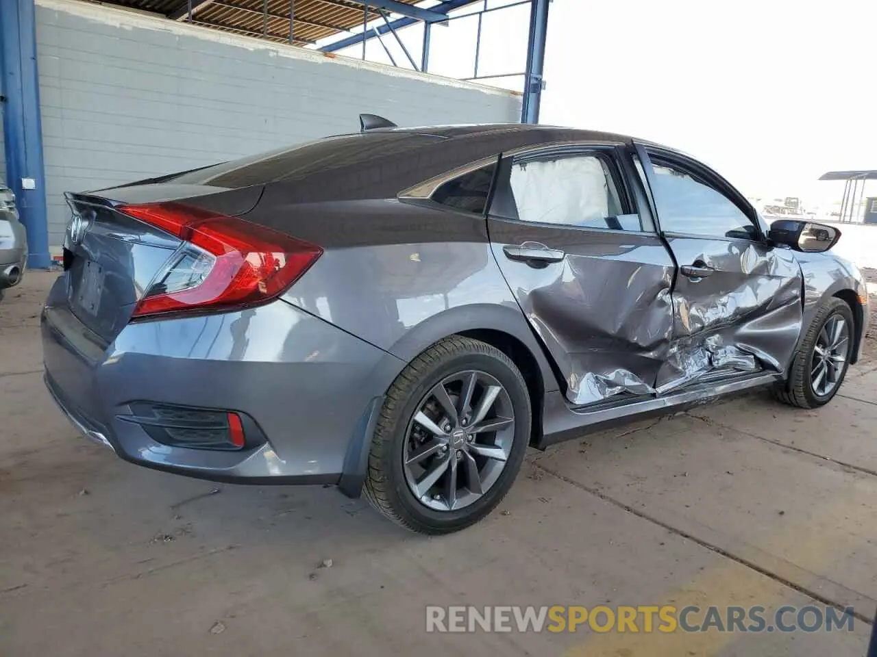 3 Фотография поврежденного автомобиля 19XFC1F70LE213165 HONDA CIVIC 2020