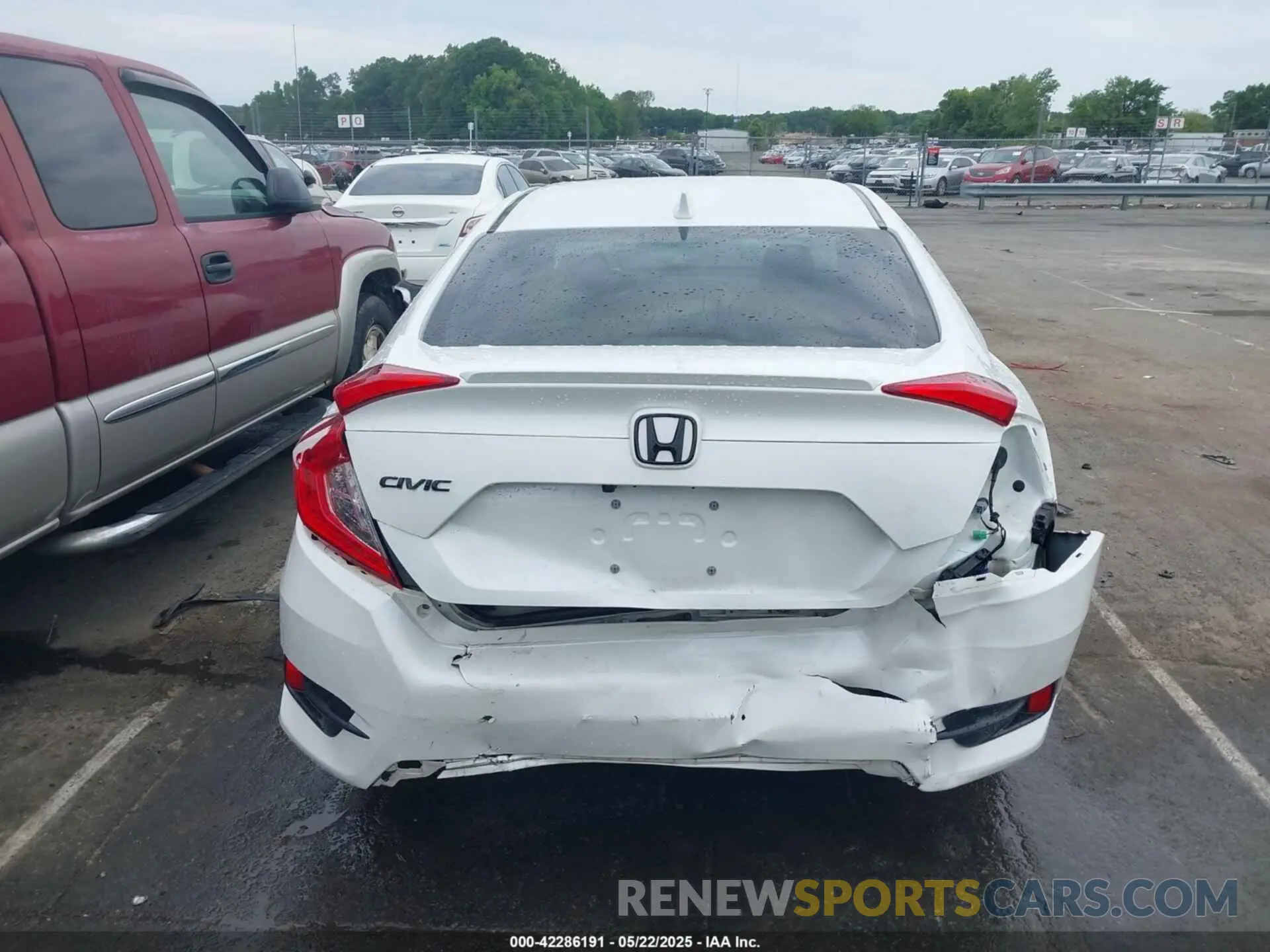 16 Фотография поврежденного автомобиля 19XFC1F74LE015155 HONDA CIVIC 2020