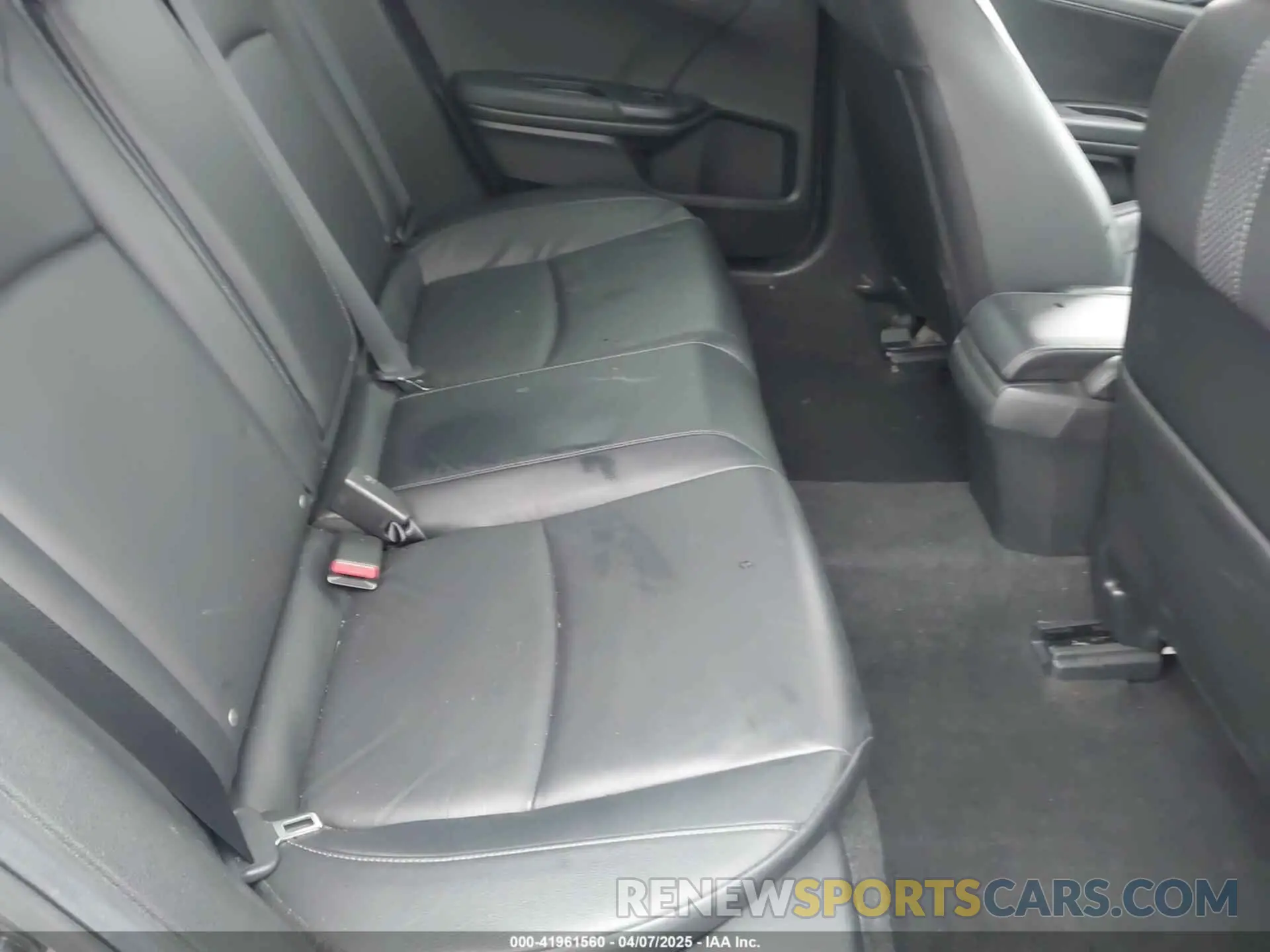8 Фотография поврежденного автомобиля 19XFC1F78LE001386 HONDA CIVIC 2020