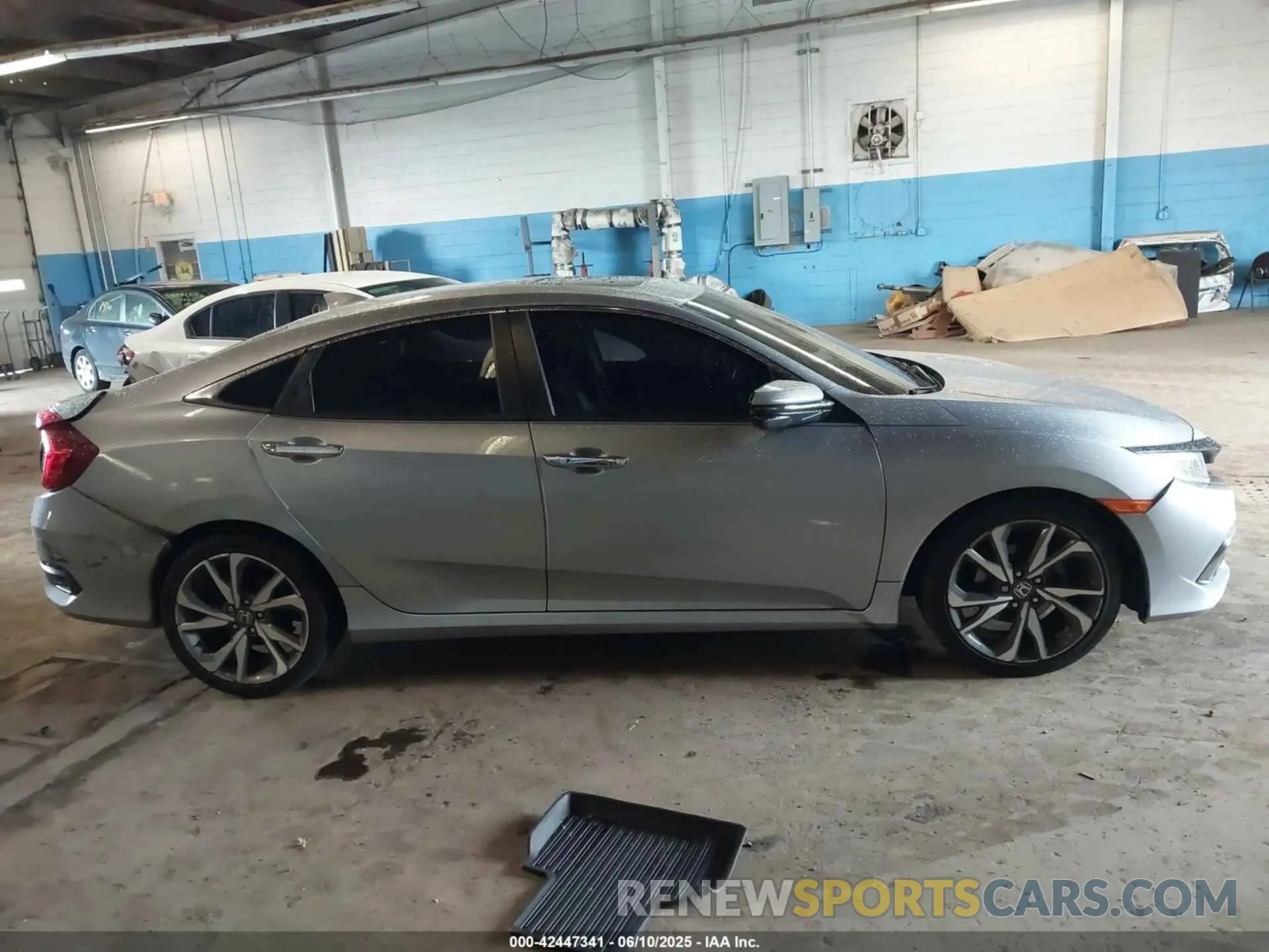 14 Photograph of a damaged car 19XFC1F93LE210536 HONDA CIVIC 2020
