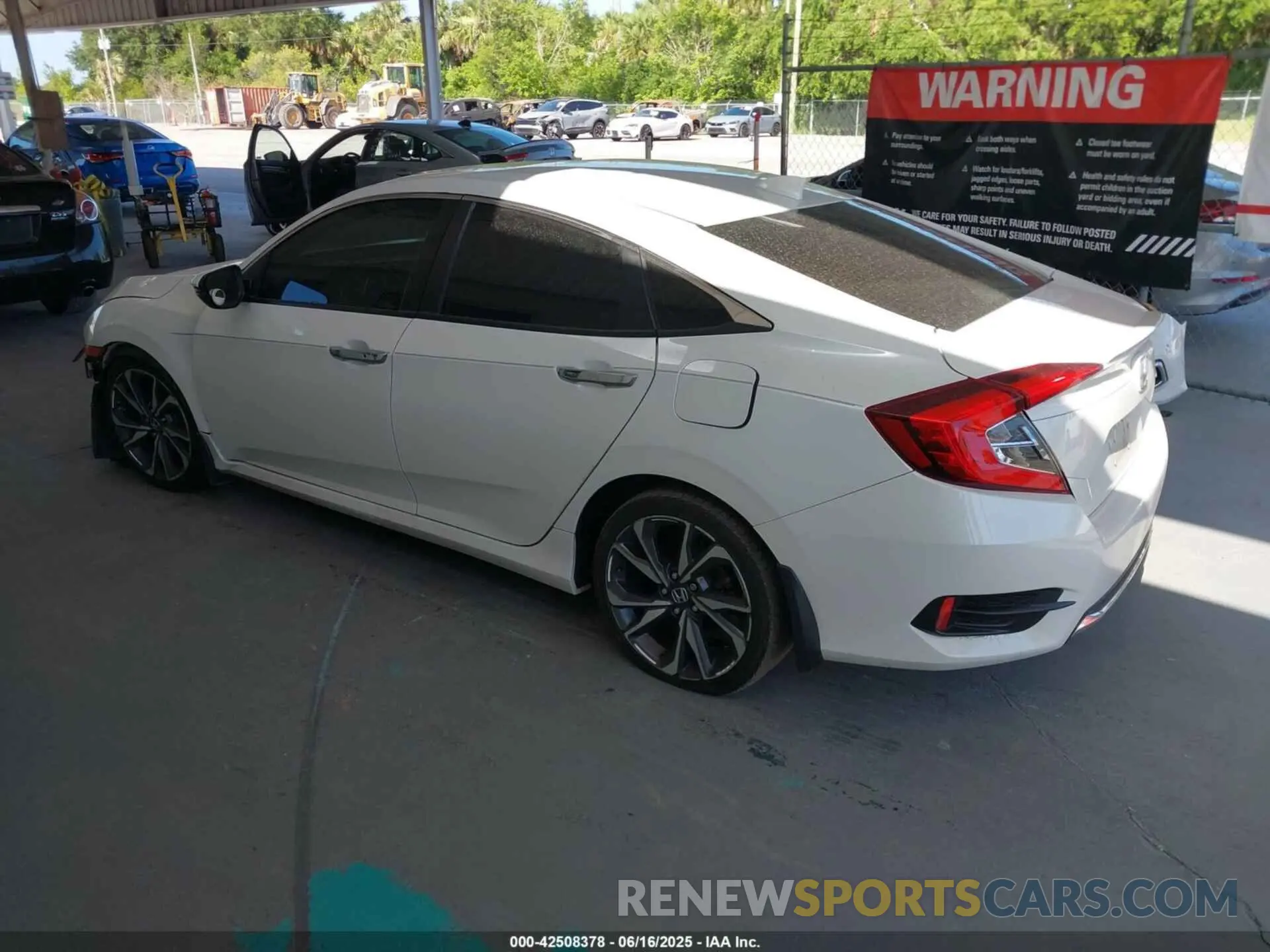 3 Photograph of a damaged car 19XFC1F96LE012291 HONDA CIVIC 2020