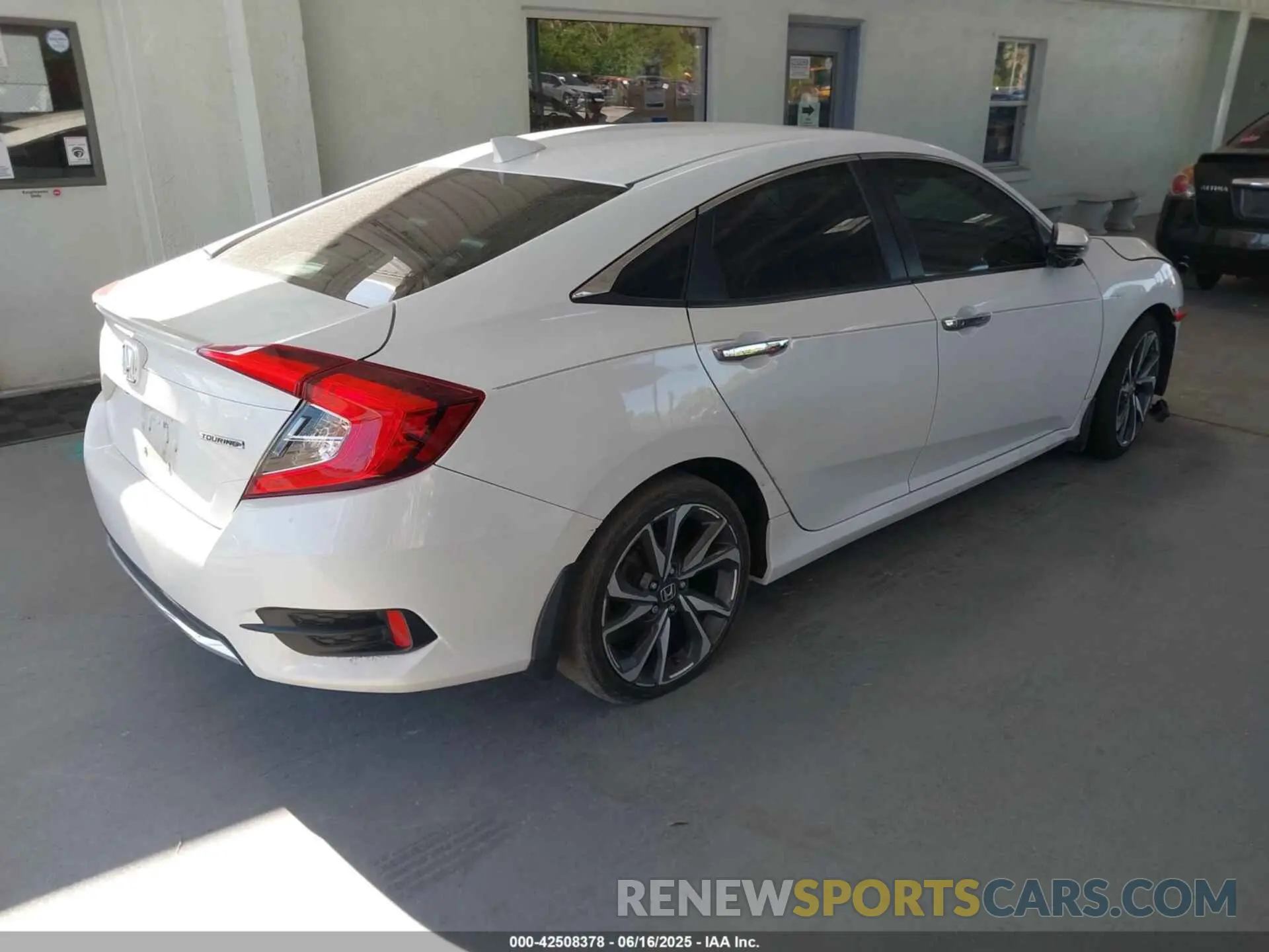 4 Photograph of a damaged car 19XFC1F96LE012291 HONDA CIVIC 2020