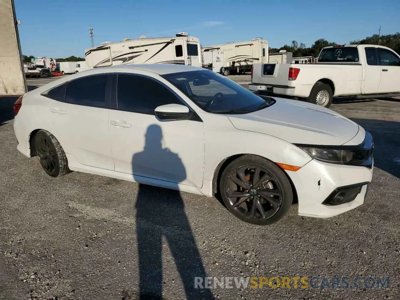 4 Photograph of a damaged car 19XFC2E80LE024256 HONDA CIVIC 2020