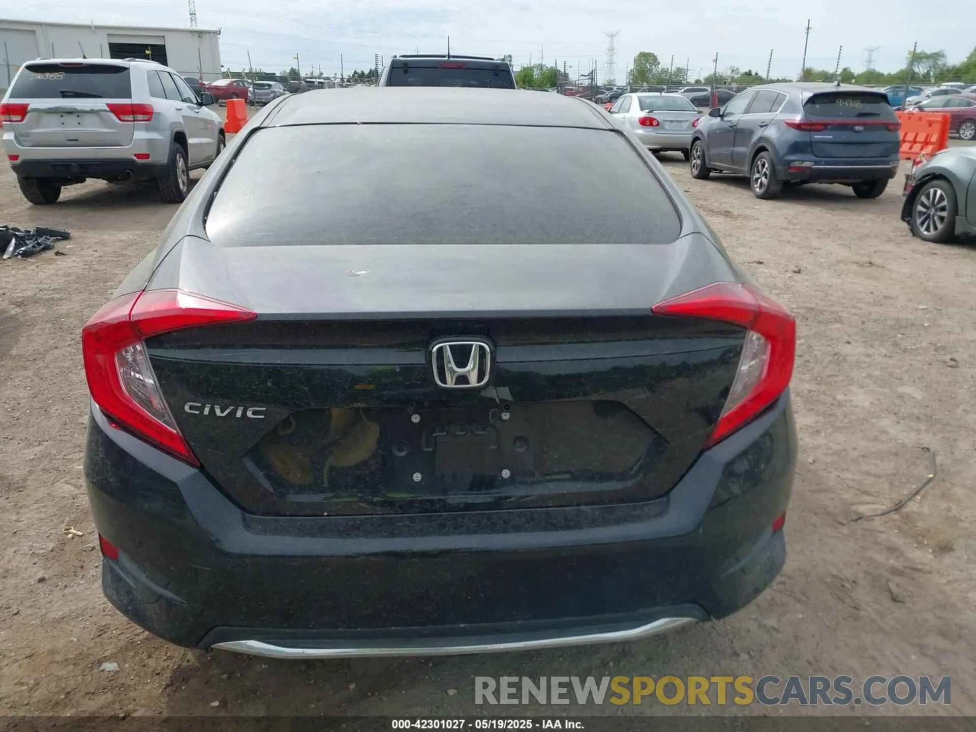 17 Photograph of a damaged car 19XFC2F60LE017806 HONDA CIVIC 2020