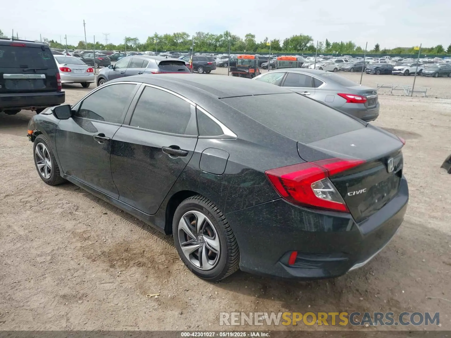 3 Photograph of a damaged car 19XFC2F60LE017806 HONDA CIVIC 2020