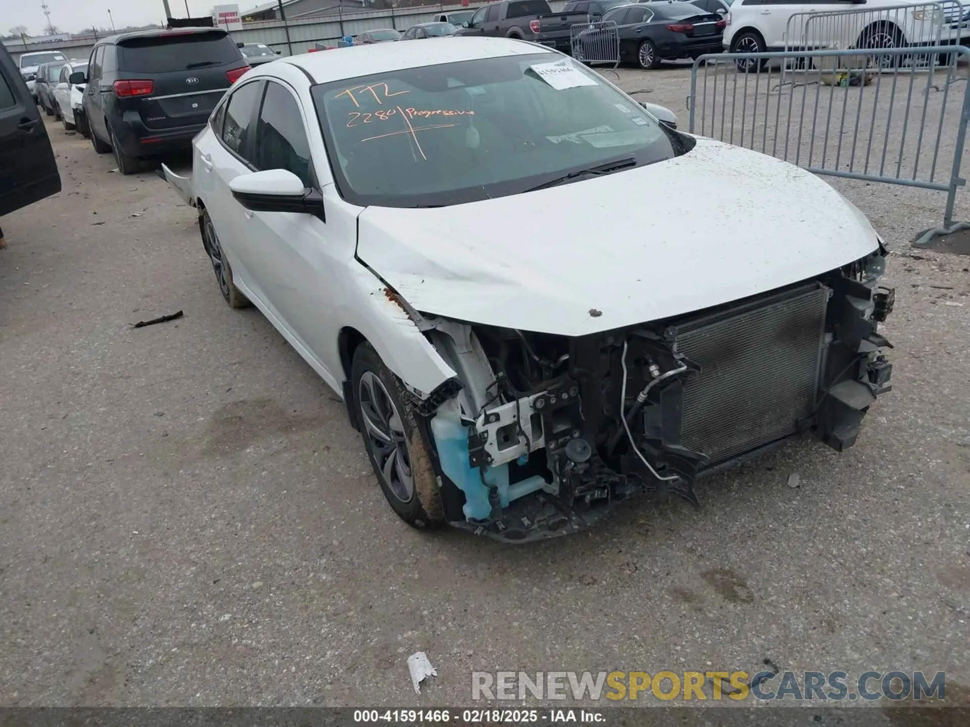 1 Photograph of a damaged car 19XFC2F62LE021811 HONDA CIVIC 2020