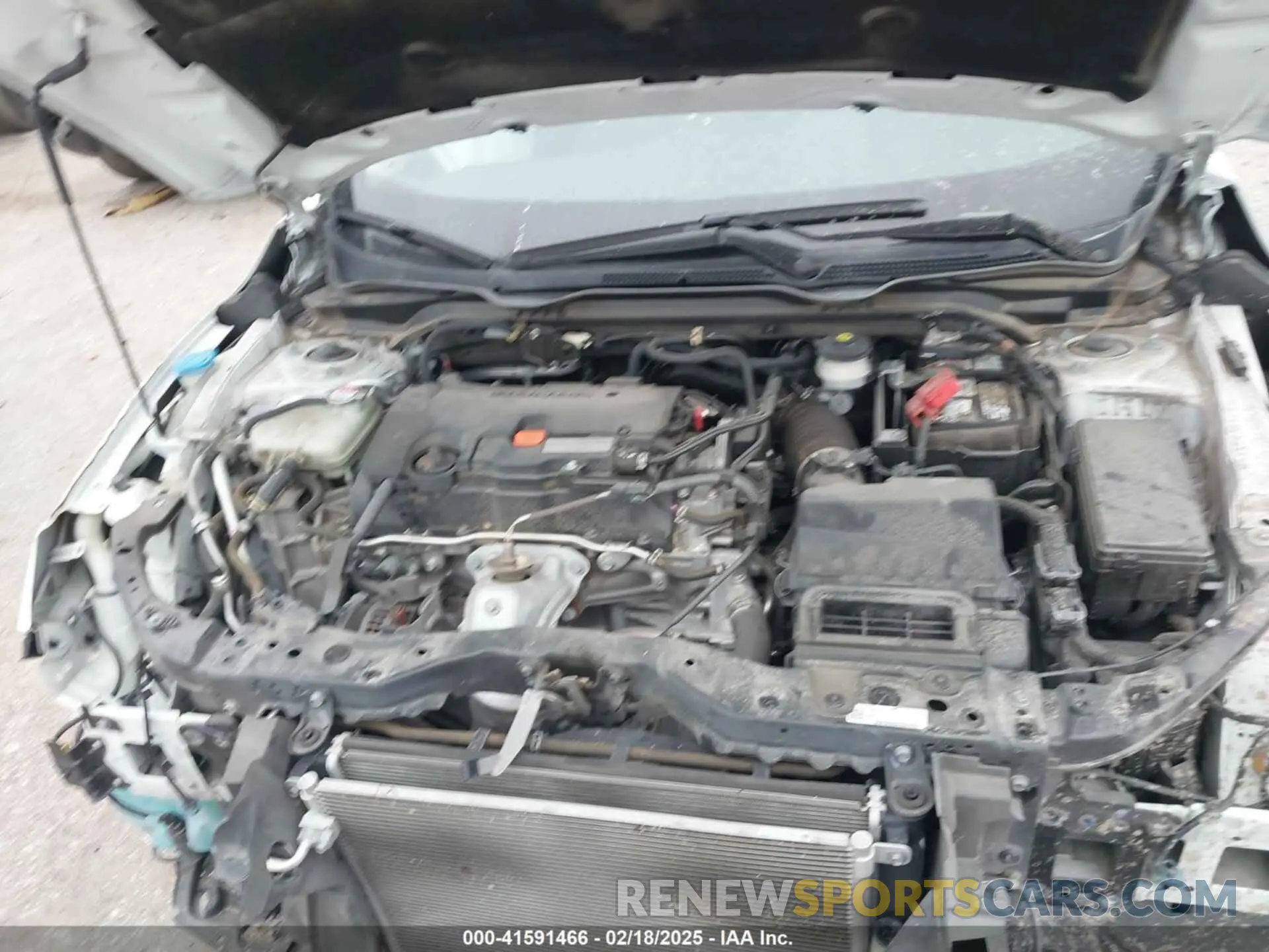 10 Photograph of a damaged car 19XFC2F62LE021811 HONDA CIVIC 2020