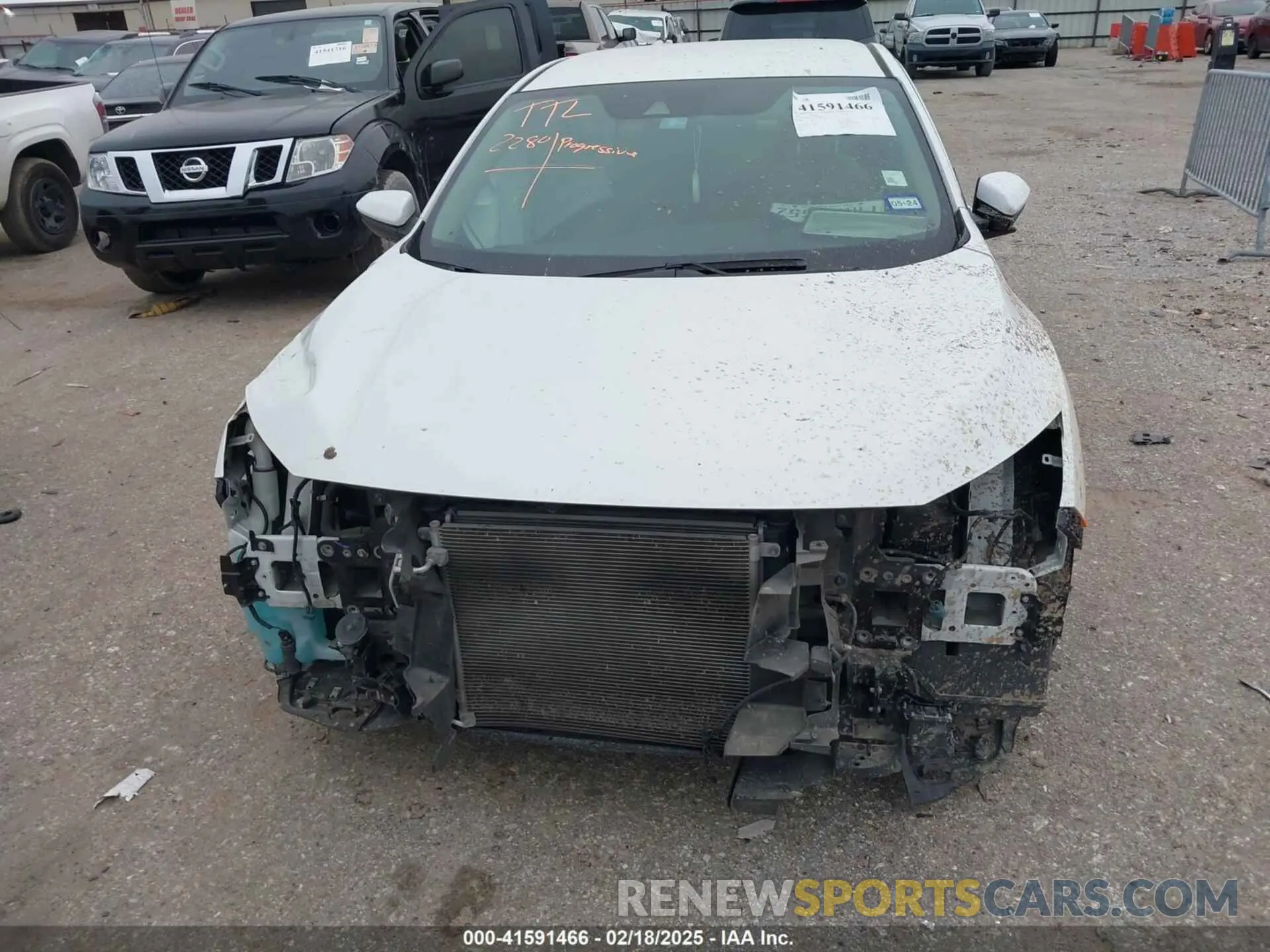 13 Photograph of a damaged car 19XFC2F62LE021811 HONDA CIVIC 2020