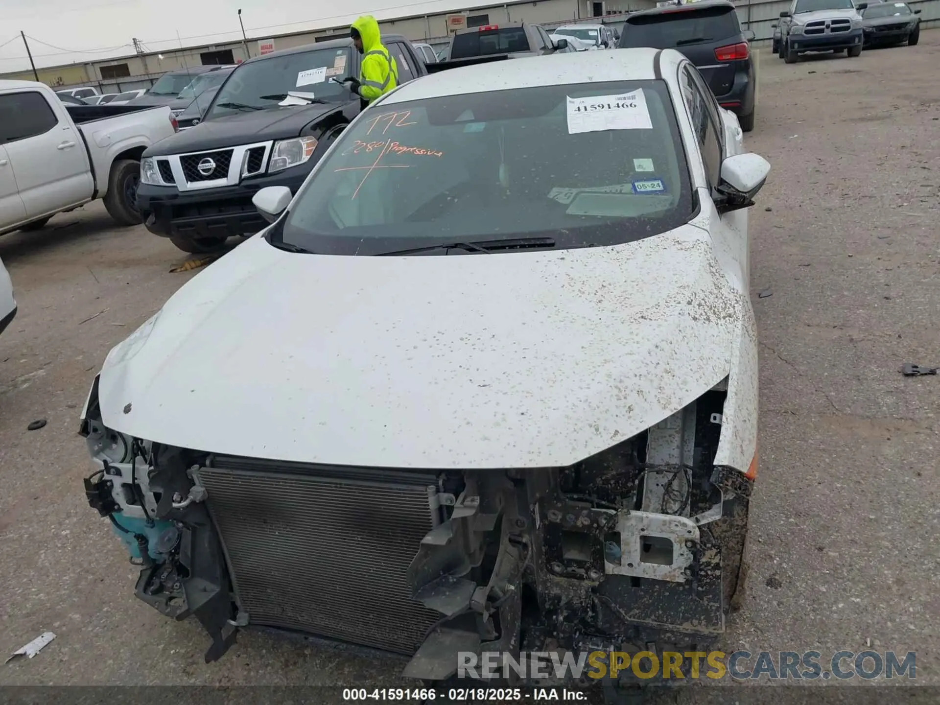 6 Photograph of a damaged car 19XFC2F62LE021811 HONDA CIVIC 2020
