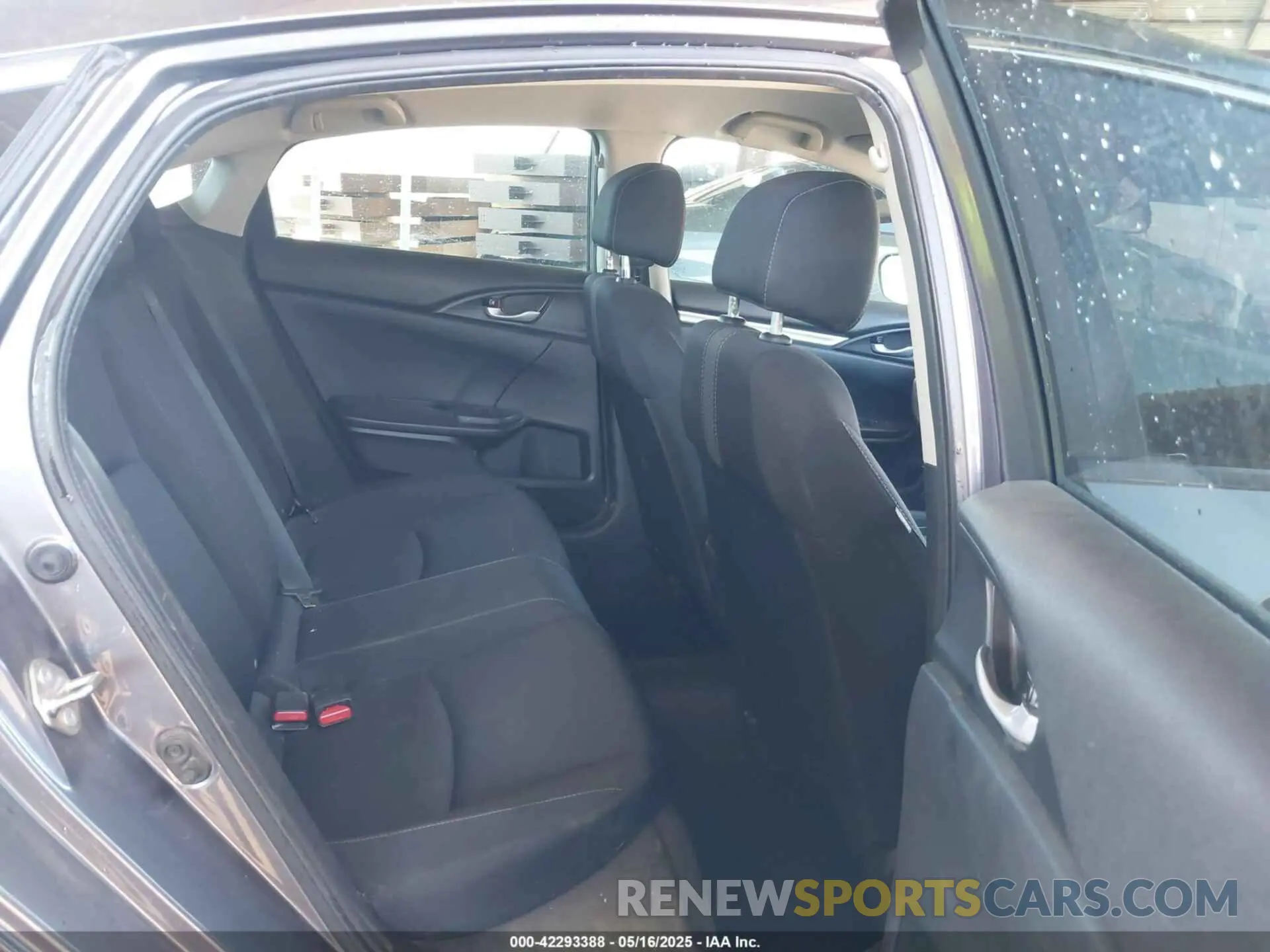 8 Photograph of a damaged car 19XFC2F63LE007285 HONDA CIVIC 2020