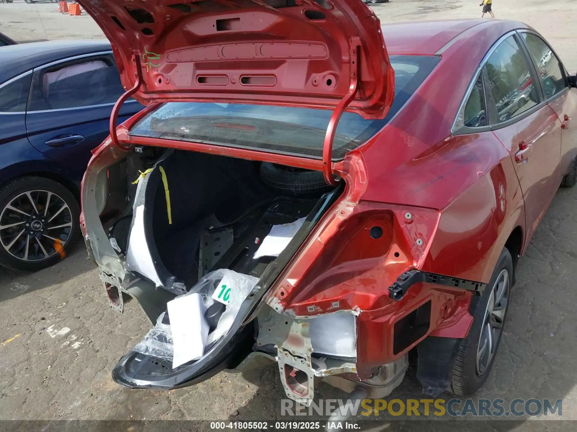 17 Фотография поврежденного автомобиля 19XFC2F64LE012088 HONDA CIVIC 2020