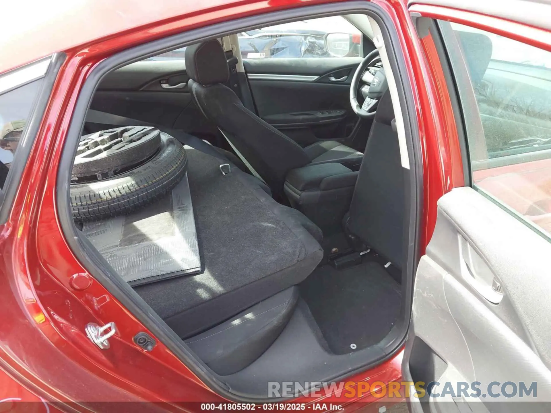 8 Фотография поврежденного автомобиля 19XFC2F64LE012088 HONDA CIVIC 2020