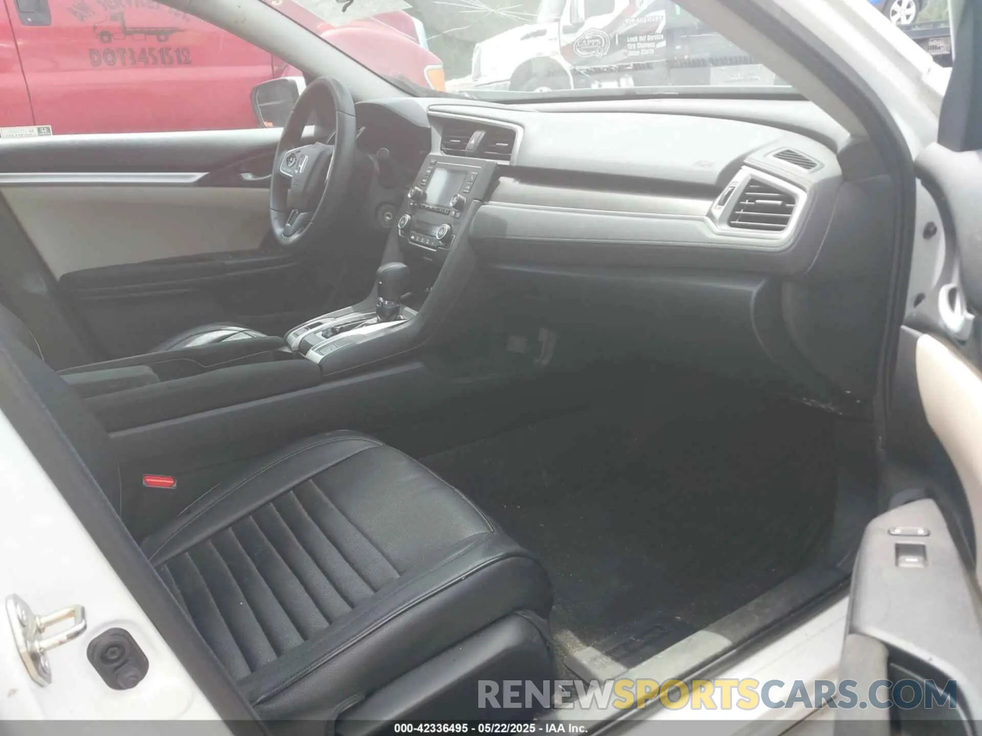5 Фотография поврежденного автомобиля 19XFC2F64LE030445 HONDA CIVIC 2020
