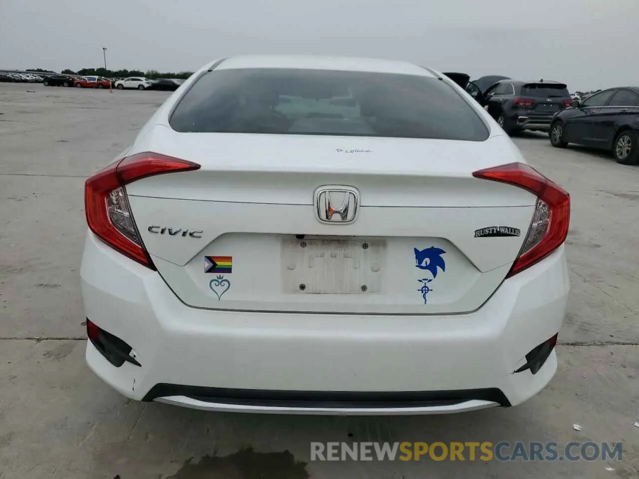 6 Фотография поврежденного автомобиля 19XFC2F65LE024606 HONDA CIVIC 2020