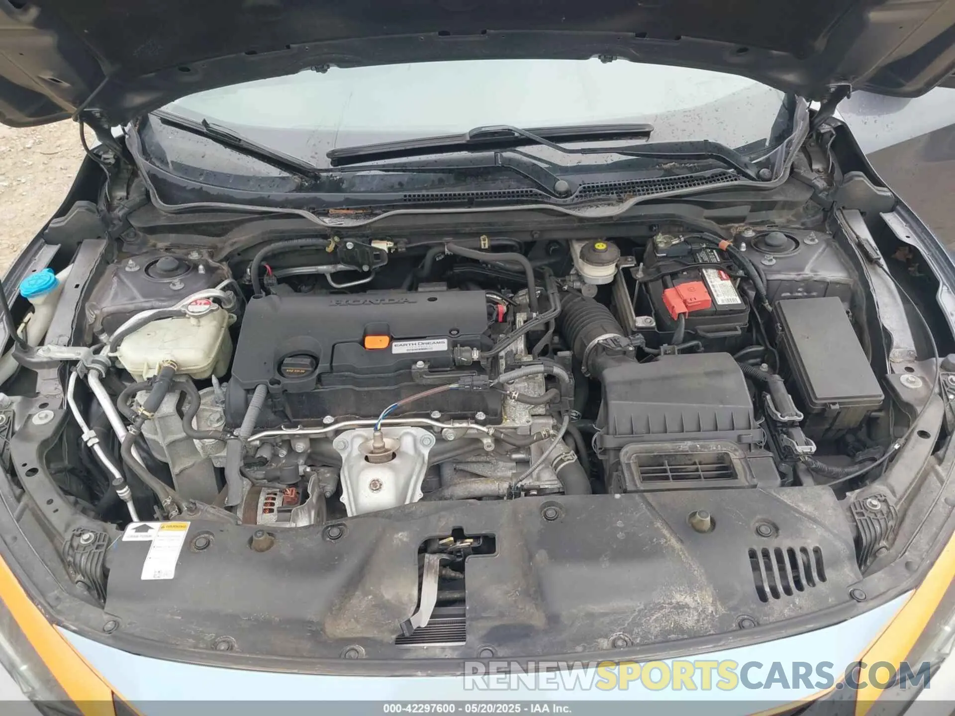10 Фотография поврежденного автомобиля 19XFC2F66LE012481 HONDA CIVIC 2020