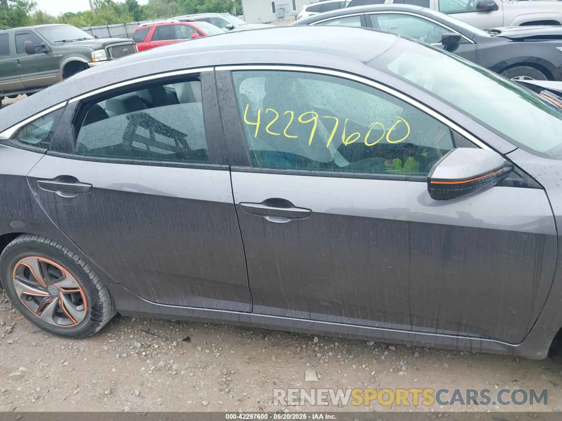 14 Фотография поврежденного автомобиля 19XFC2F66LE012481 HONDA CIVIC 2020