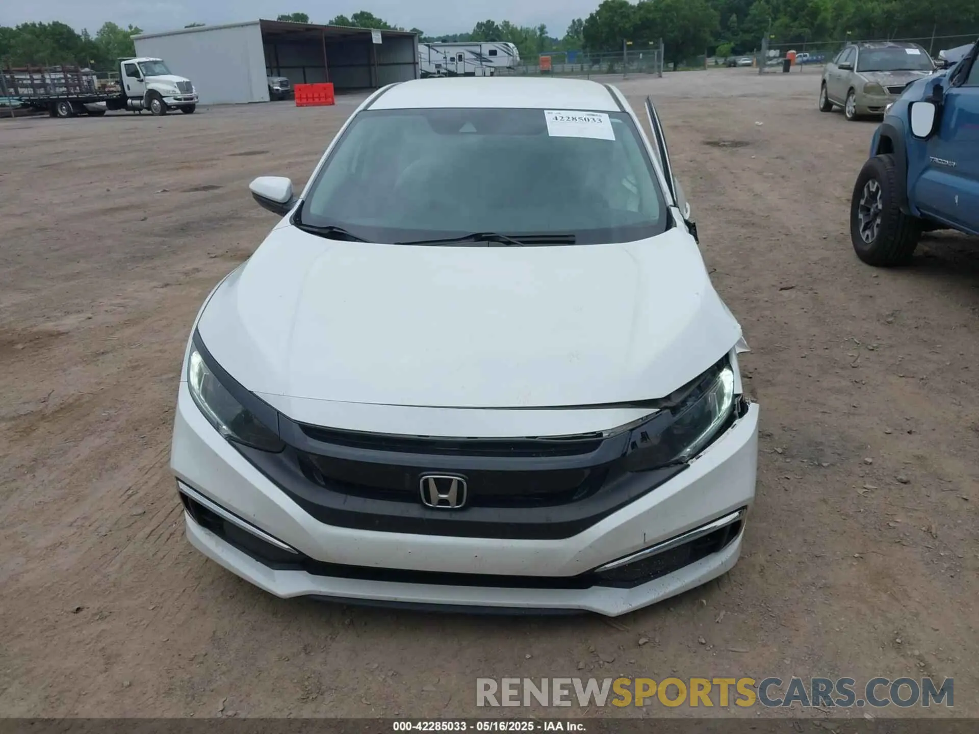 12 Photograph of a damaged car 19XFC2F66LE021813 HONDA CIVIC 2020