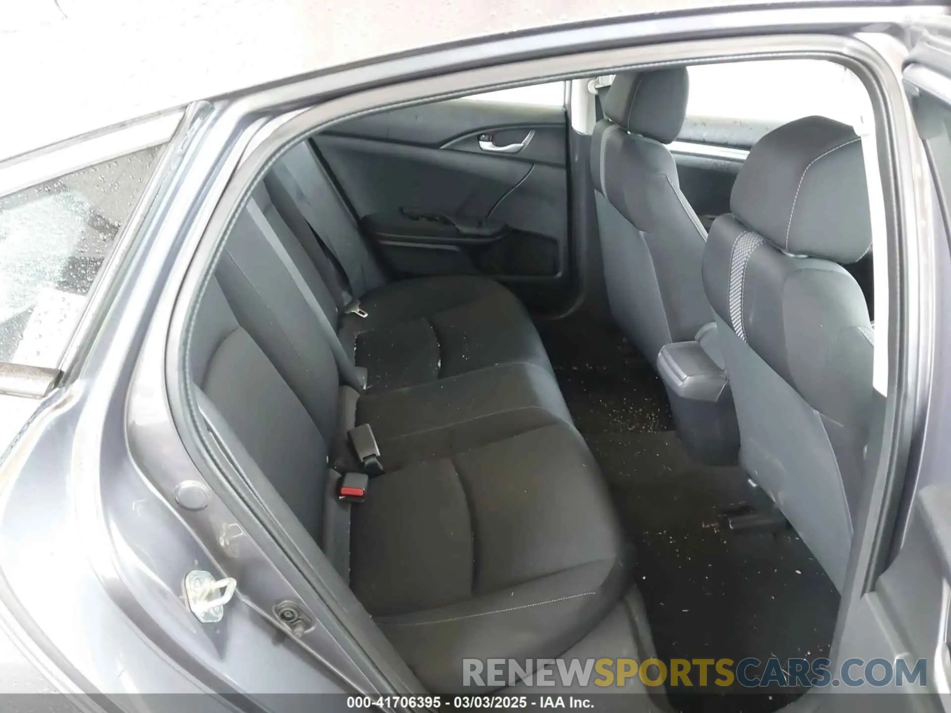 8 Photograph of a damaged car 19XFC2F66LE209599 HONDA CIVIC 2020