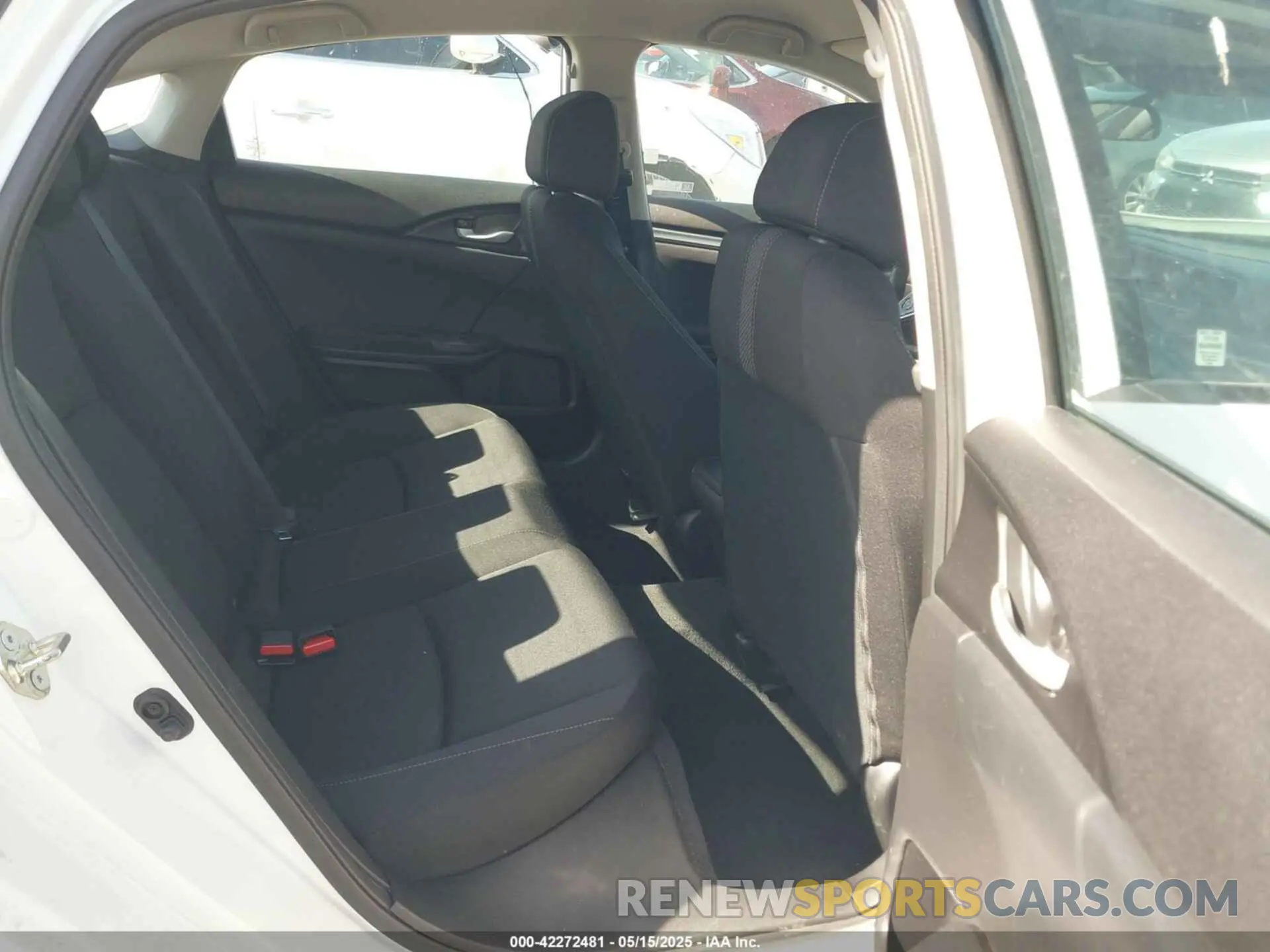 8 Фотография поврежденного автомобиля 19XFC2F67LE212561 HONDA CIVIC 2020