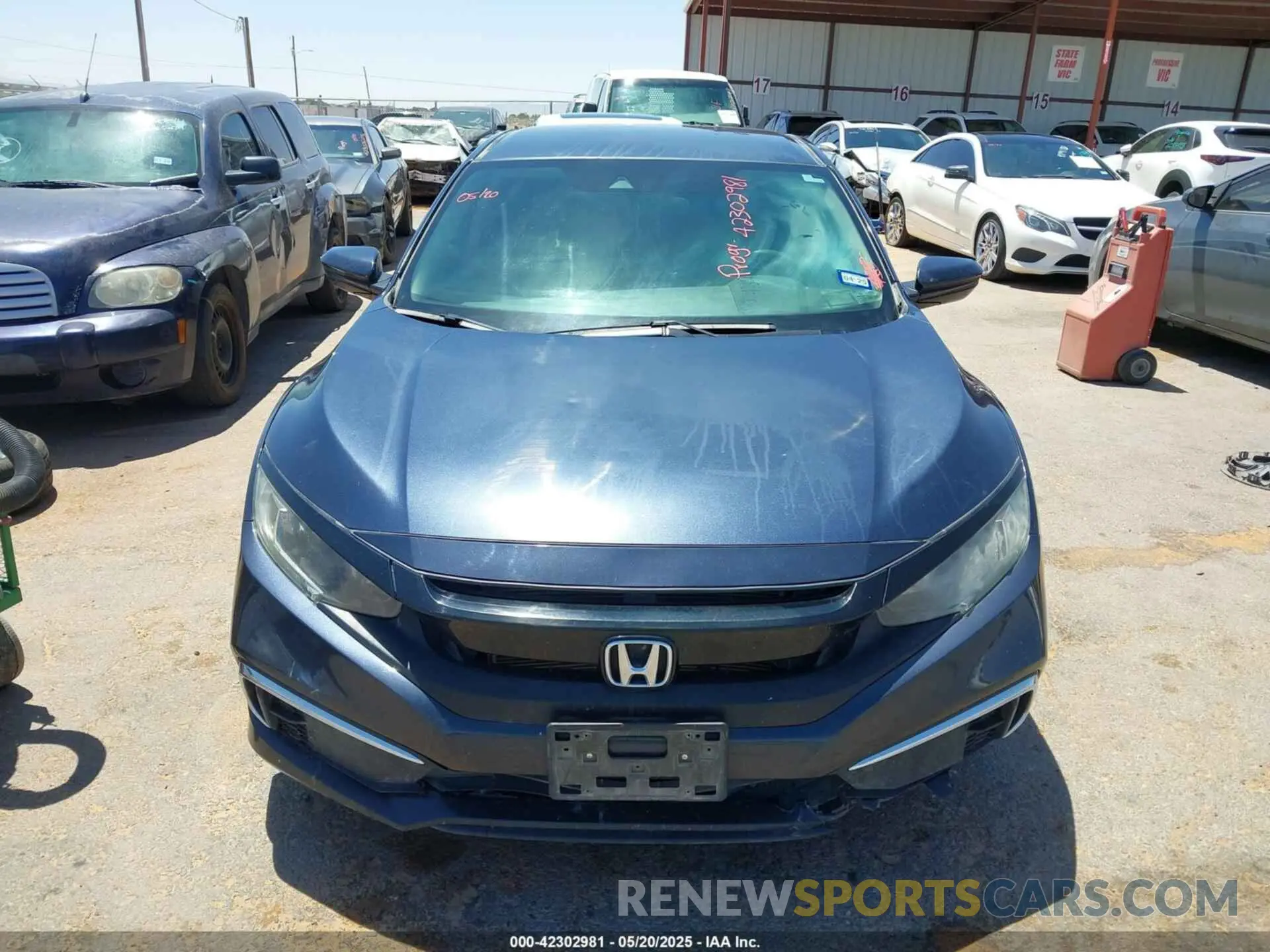 12 Photograph of a damaged car 19XFC2F69LE016136 HONDA CIVIC 2020